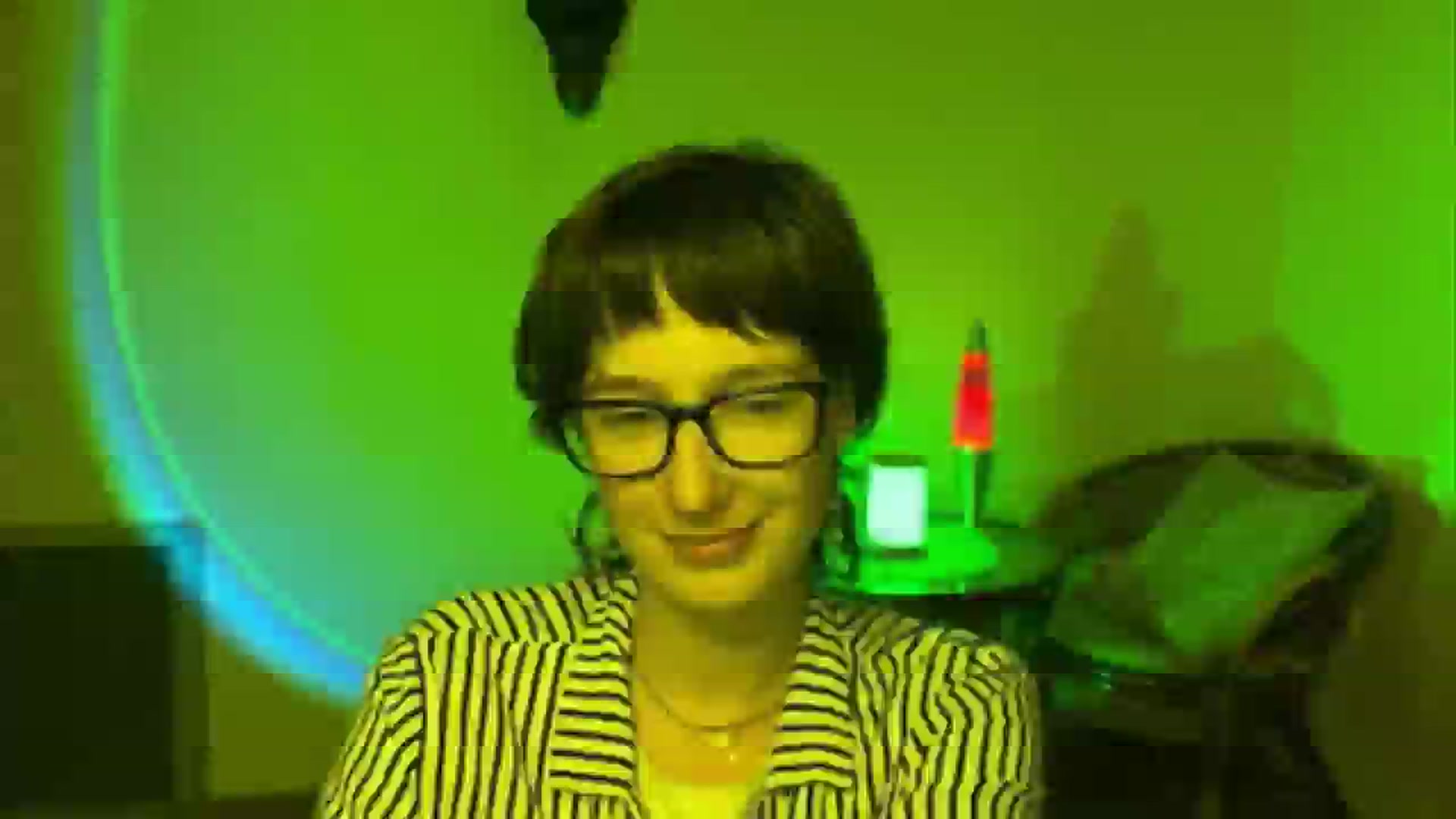 Gallery image thumbnail from LoooneyTunes's myfreecams stream on, 06/13/2025, 22:24 image 13 of 20