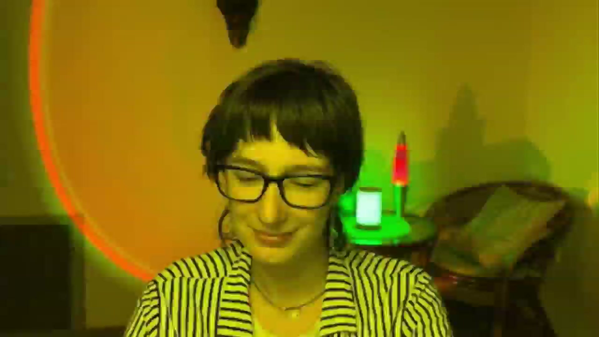 Gallery image thumbnail from LoooneyTunes's myfreecams stream on, 06/13/2025, 22:24 image 14 of 20