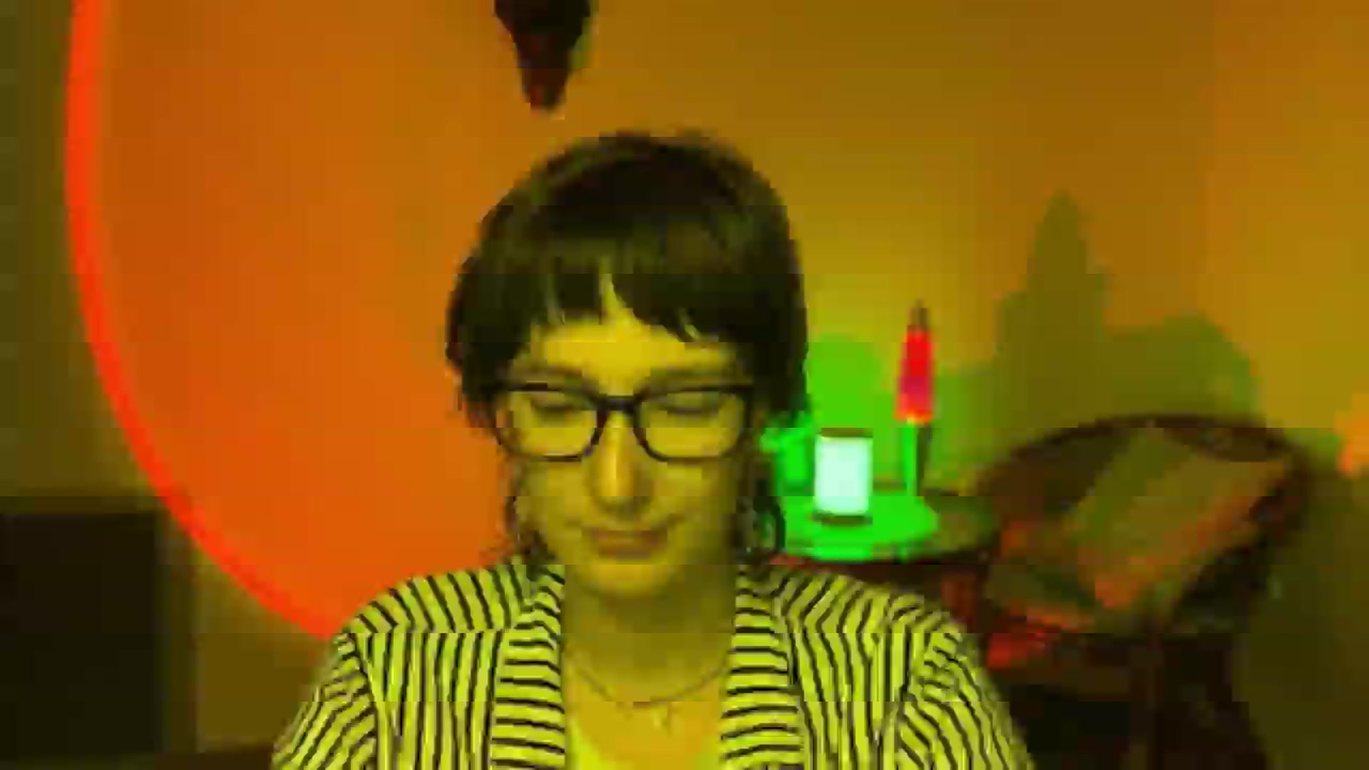Gallery image thumbnail from LoooneyTunes's myfreecams stream on, 06/13/2025, 22:24 image 6 of 20