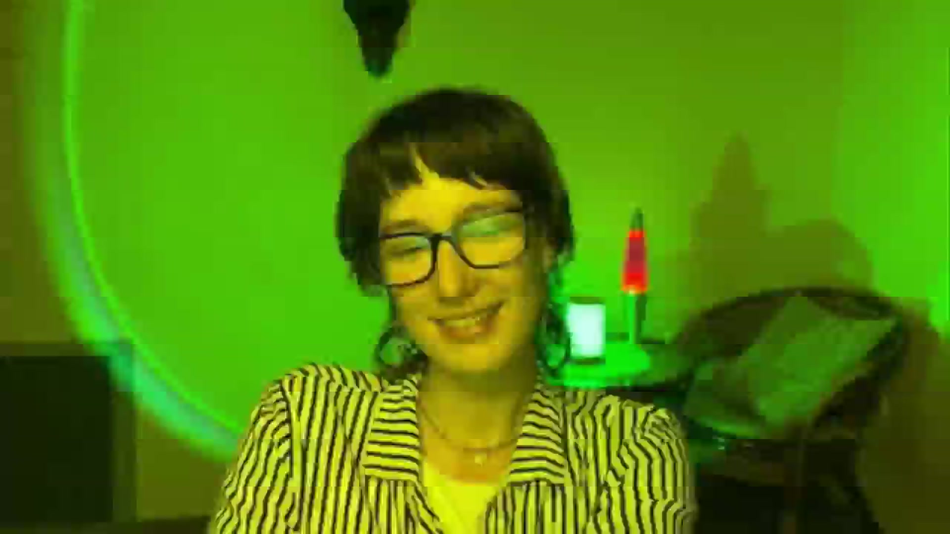 Gallery image thumbnail from LoooneyTunes's myfreecams stream on, 06/13/2025, 22:24 image 9 of 20
