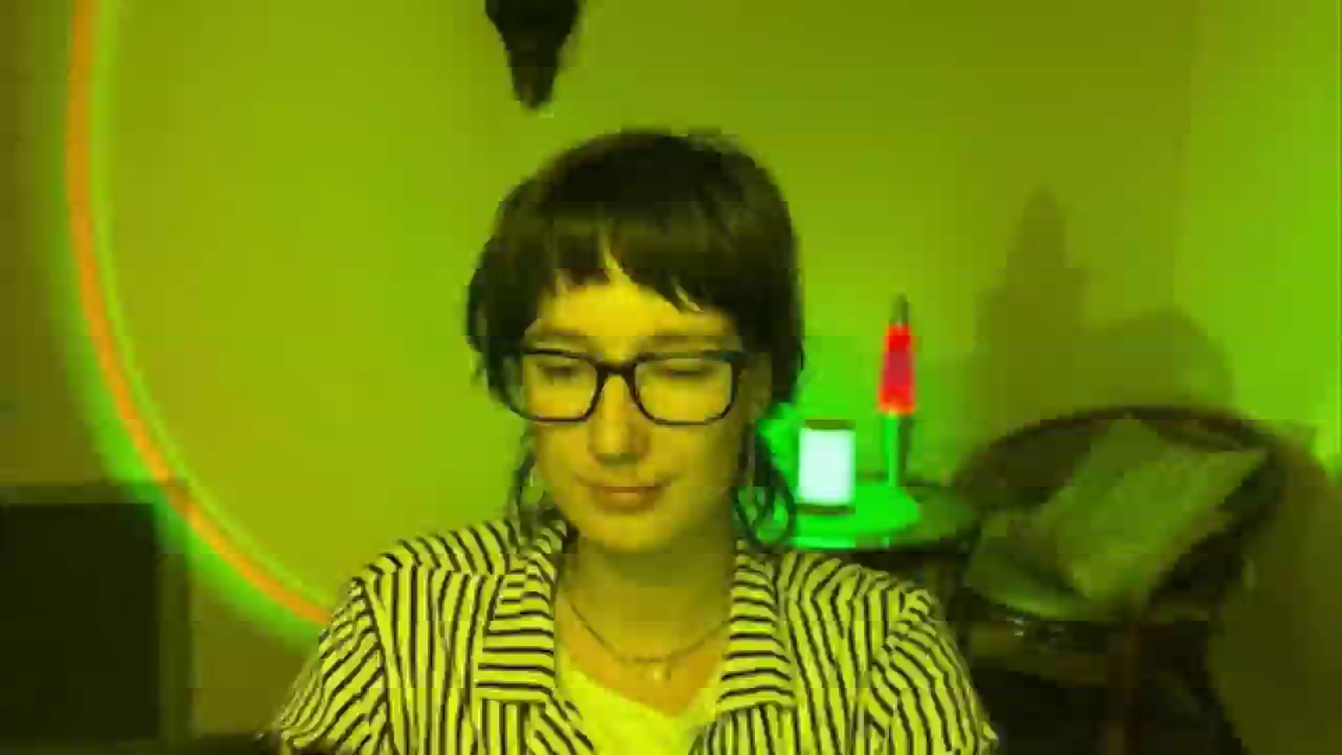 Gallery image thumbnail from LoooneyTunes's myfreecams stream on, 06/13/2025, 22:24 image 1 of 20
