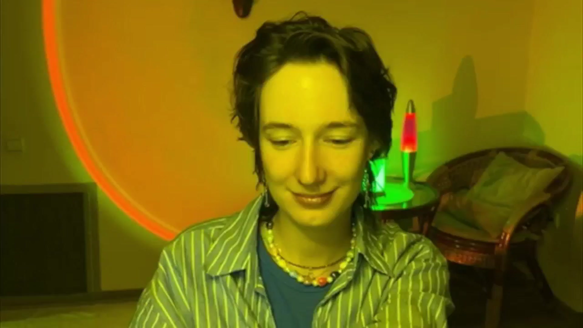 Gallery image thumbnail from LoooneyTunes's myfreecams stream on, 06/14/2025, 20:38 image 15 of 20