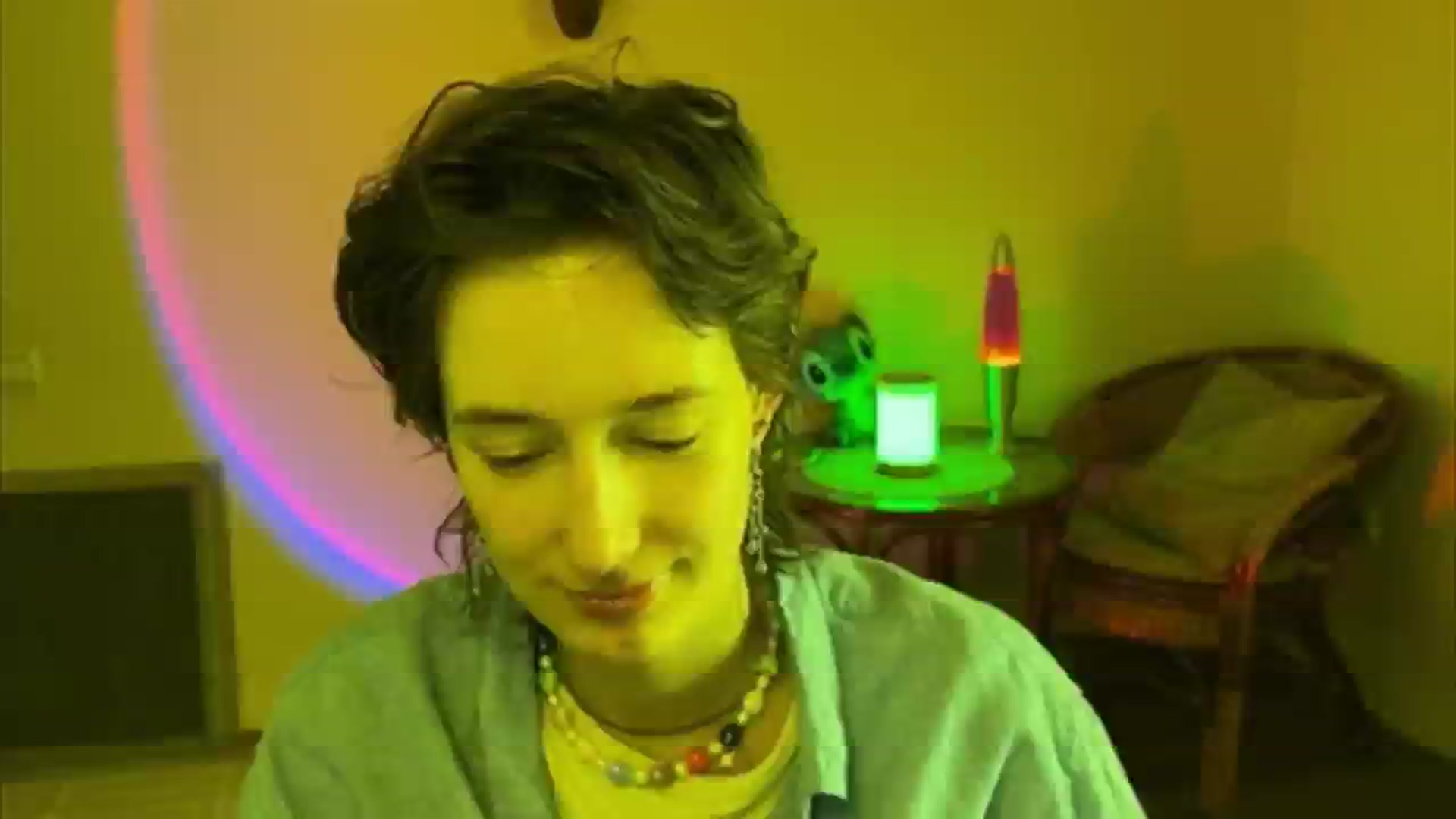 Gallery image thumbnail from LoooneyTunes's myfreecams stream on, 06/16/2025, 13:11 image 3 of 20