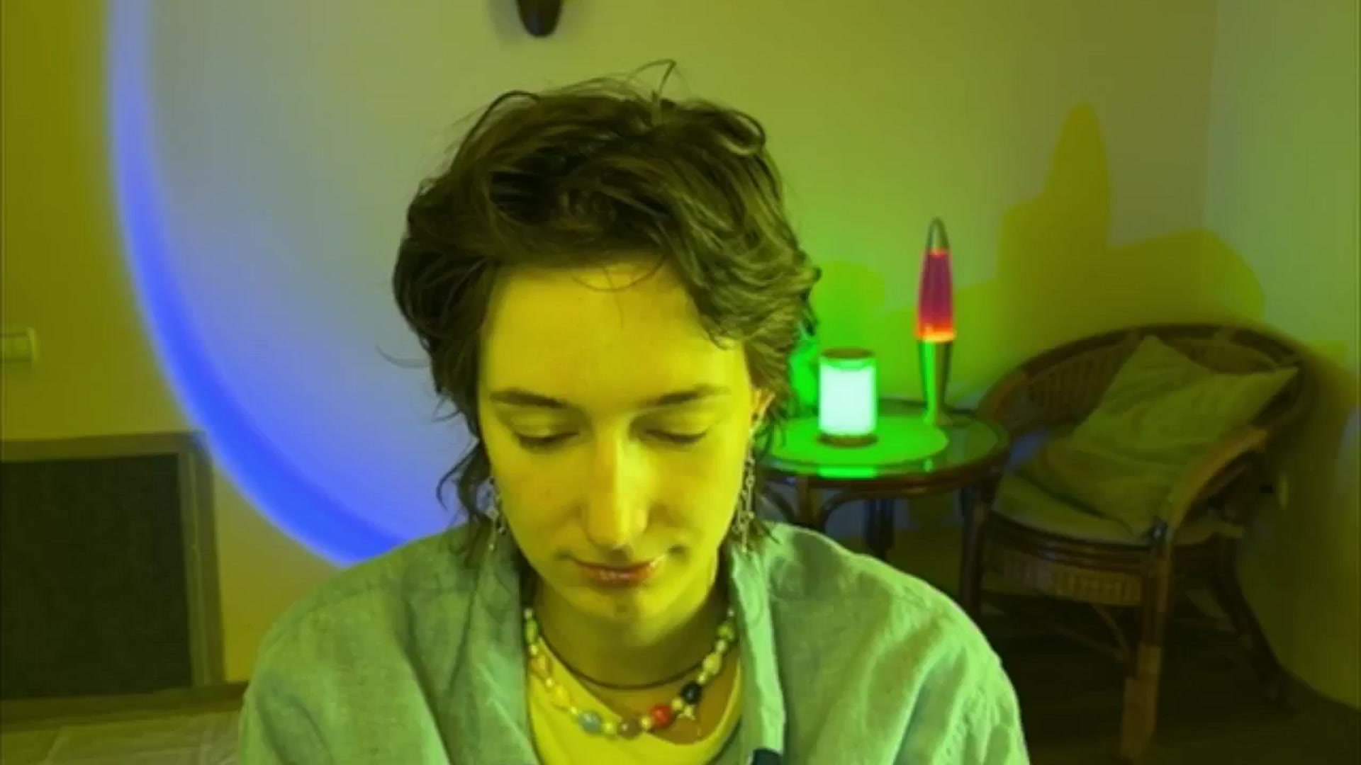 Gallery image thumbnail from LoooneyTunes's myfreecams stream on, 06/16/2025, 13:11 image 13 of 20