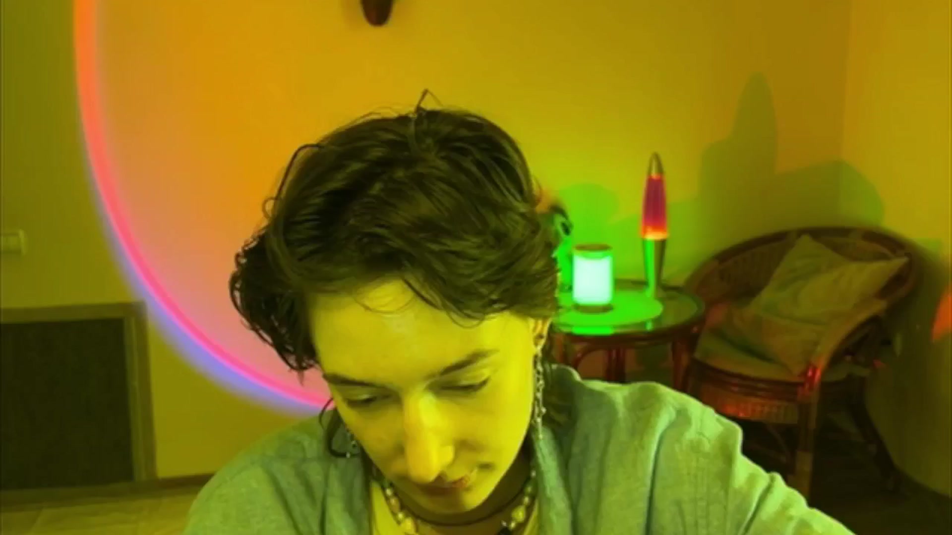 Gallery image thumbnail from LoooneyTunes's myfreecams stream on, 06/16/2025, 13:56 image 15 of 20