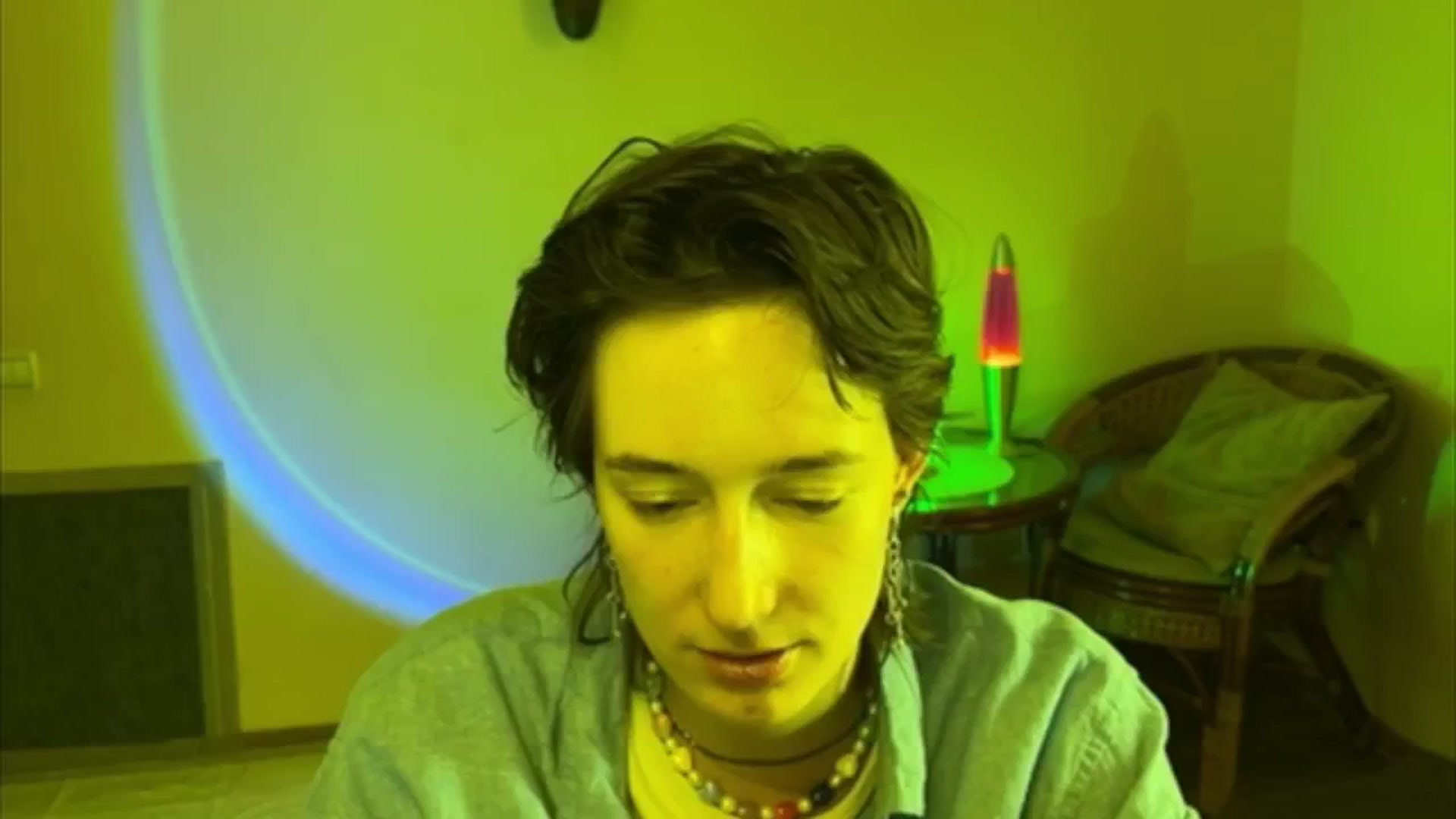 Gallery image thumbnail from LoooneyTunes's myfreecams stream on, 06/16/2025, 13:56 image 17 of 20