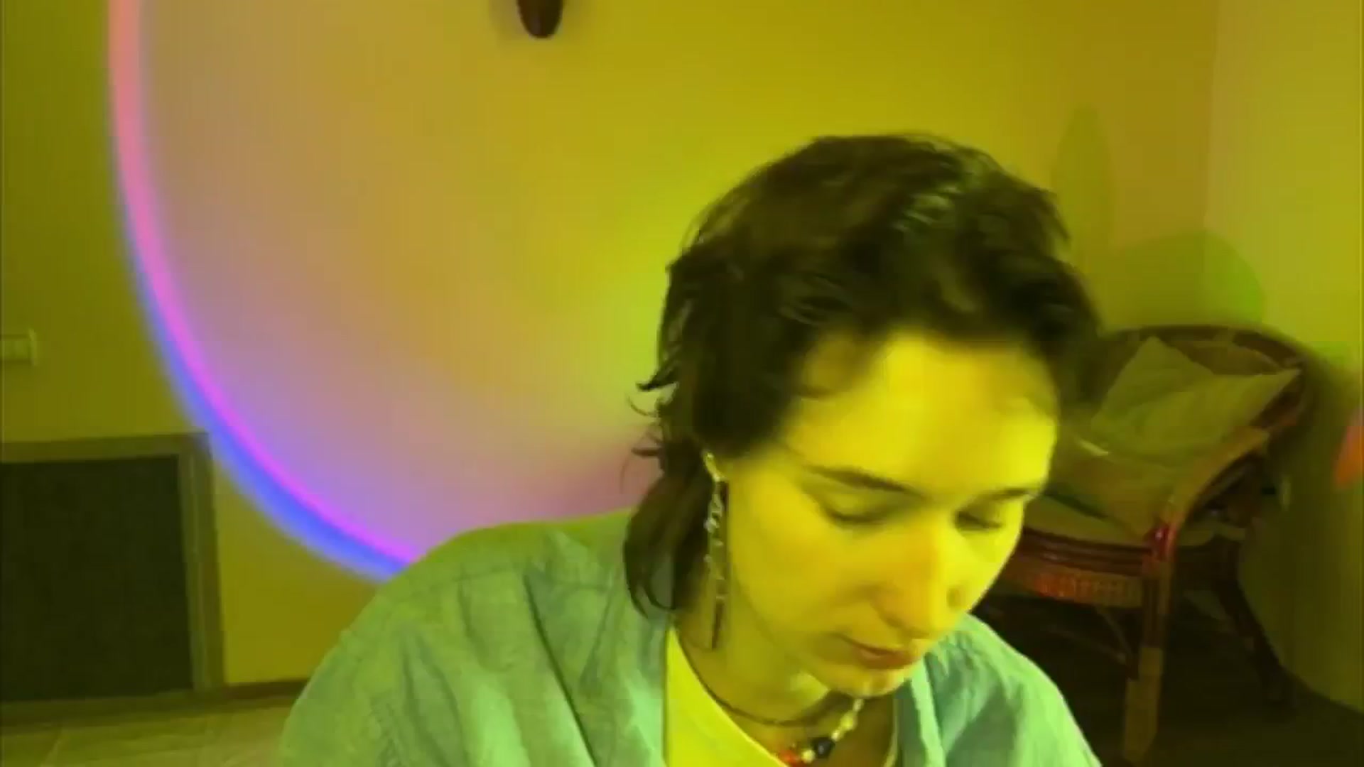 Gallery image thumbnail from LoooneyTunes's myfreecams stream on, 06/16/2025, 14:42 image 3 of 20
