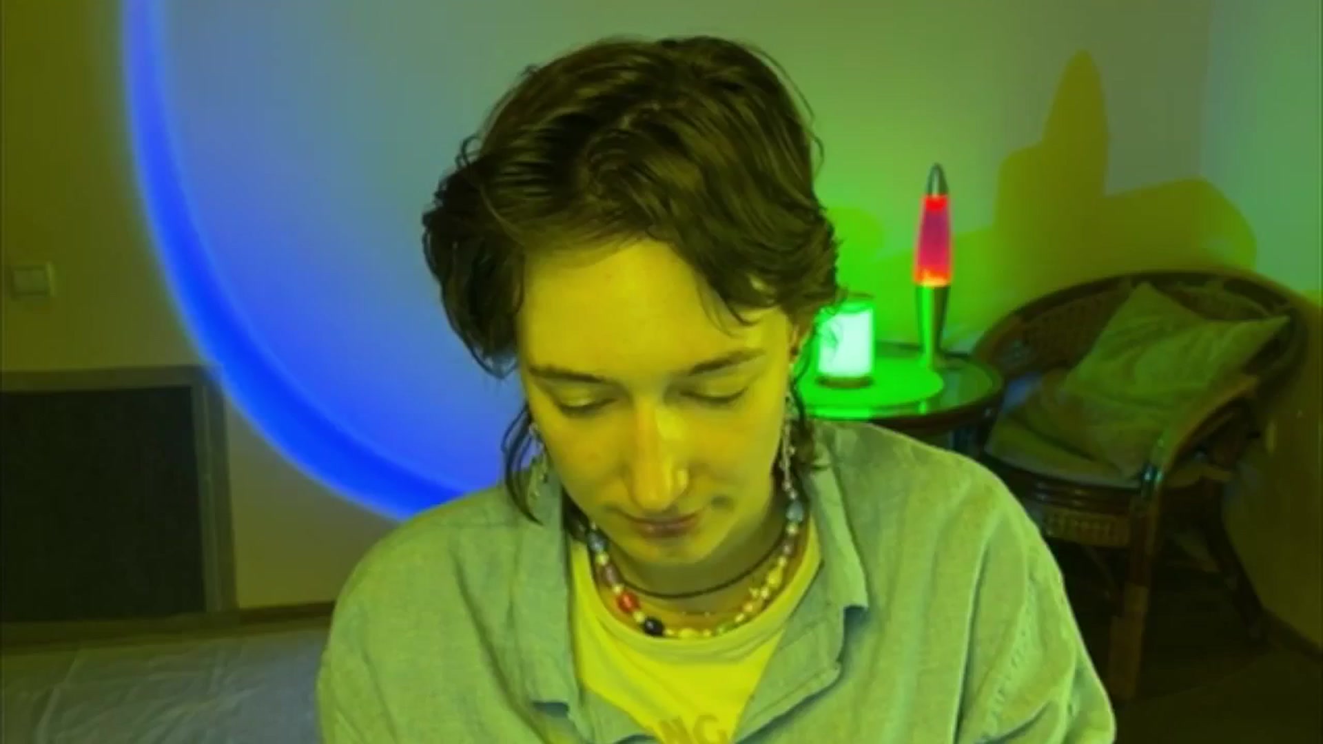 Gallery image thumbnail from LoooneyTunes's myfreecams stream on, 06/16/2025, 16:21 image 15 of 20