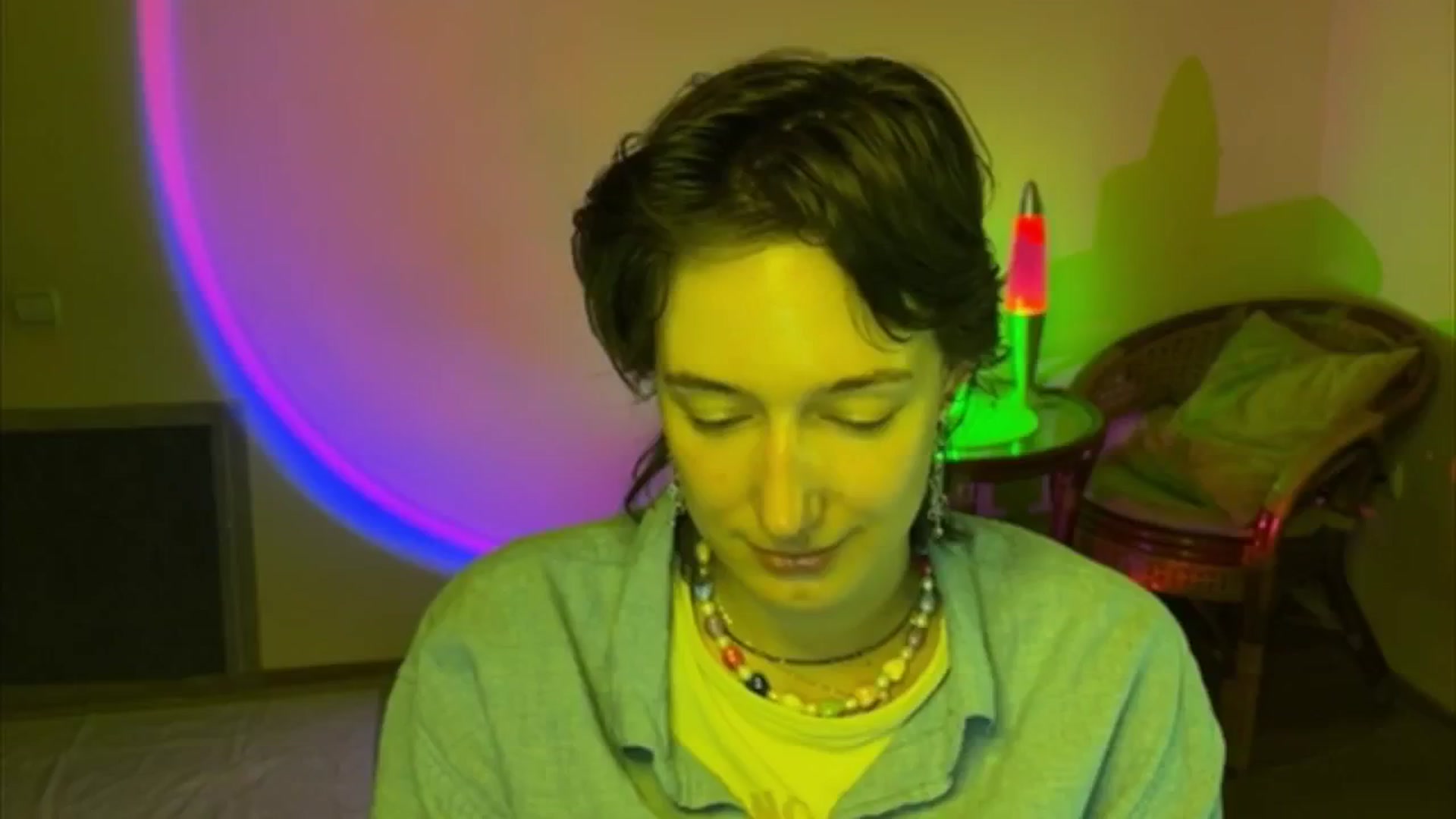 Gallery image thumbnail from LoooneyTunes's myfreecams stream on, 06/16/2025, 16:21 image 19 of 20