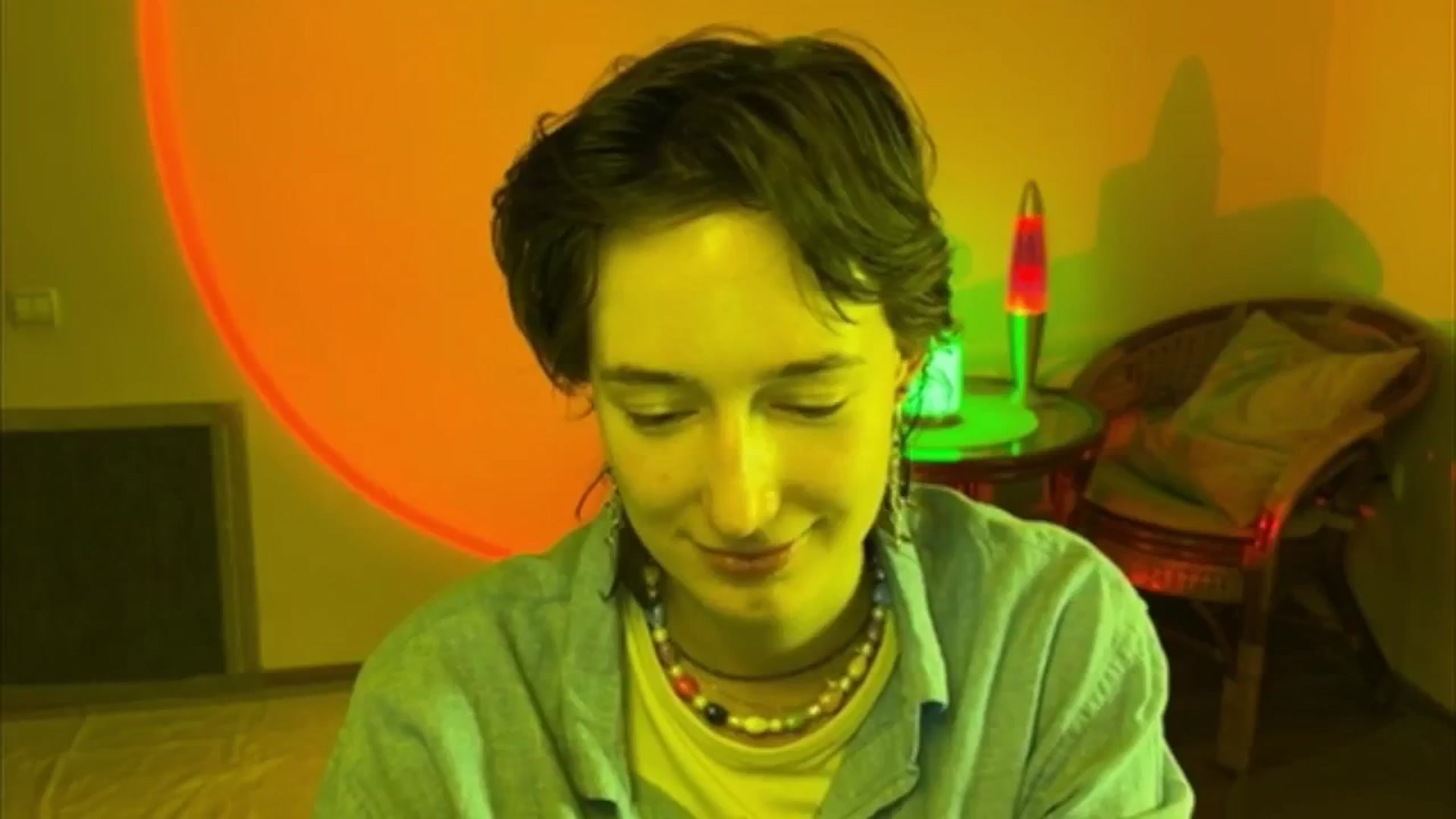 Gallery image thumbnail from LoooneyTunes's myfreecams stream on, 06/16/2025, 16:21 image 13 of 20
