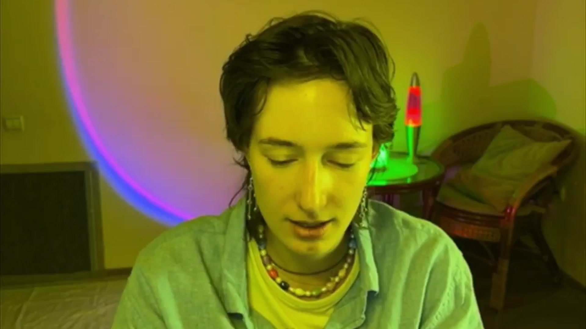 Gallery image thumbnail from LoooneyTunes's myfreecams stream on, 06/16/2025, 16:21 image 14 of 20