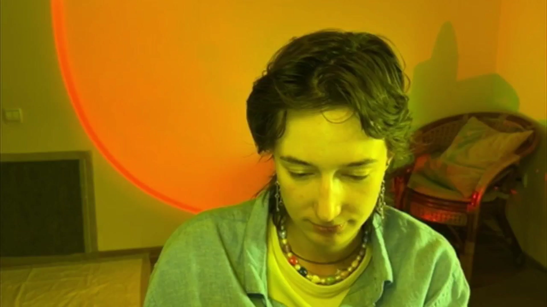Gallery image thumbnail from LoooneyTunes's myfreecams stream on, 06/16/2025, 16:21 image 8 of 20