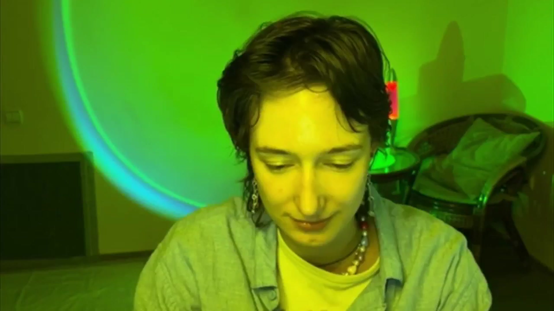 Gallery image thumbnail from LoooneyTunes's myfreecams stream on, 06/16/2025, 17:01 image 10 of 20