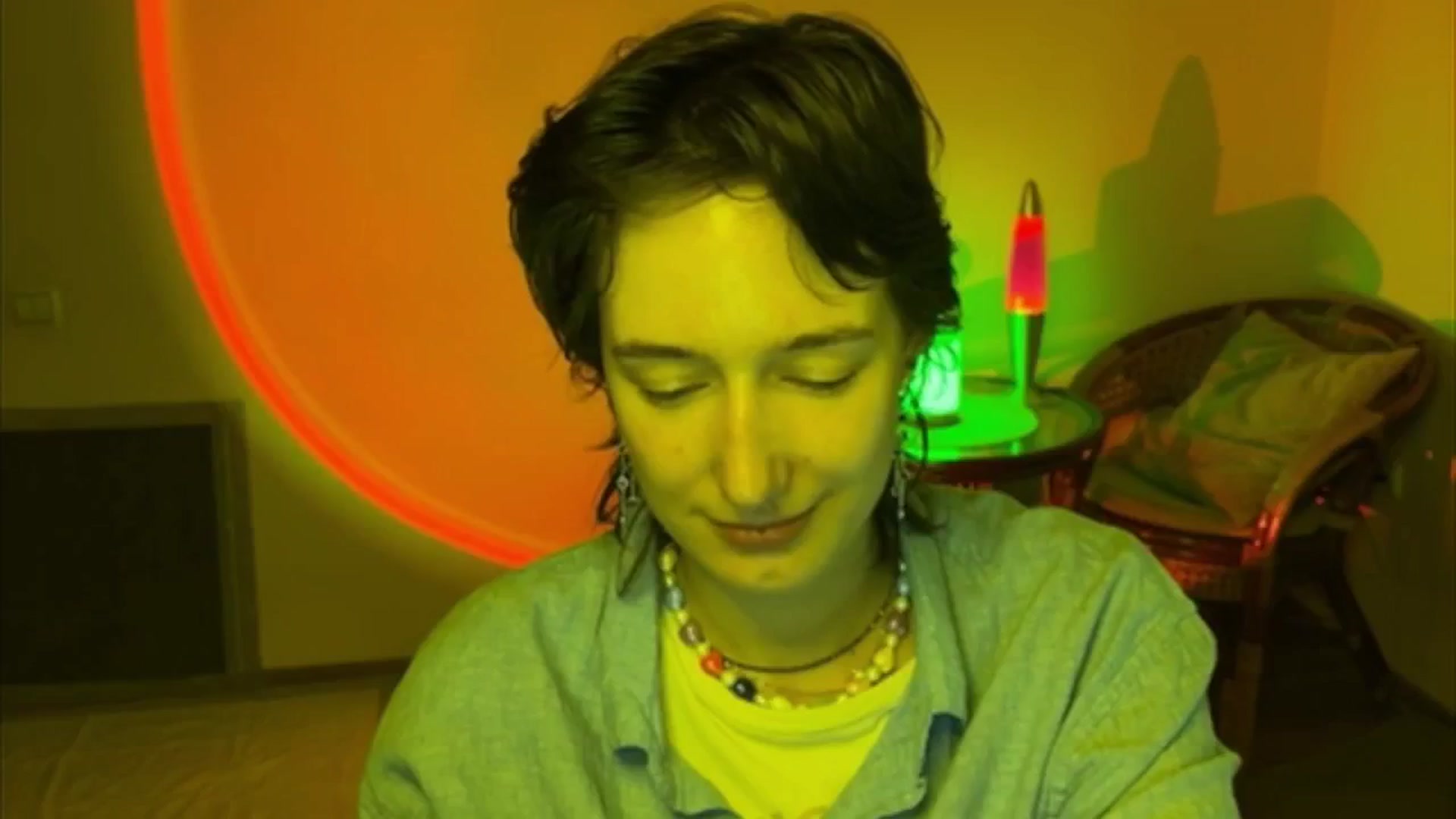 Gallery image thumbnail from LoooneyTunes's myfreecams stream on, 06/16/2025, 17:01 image 19 of 20