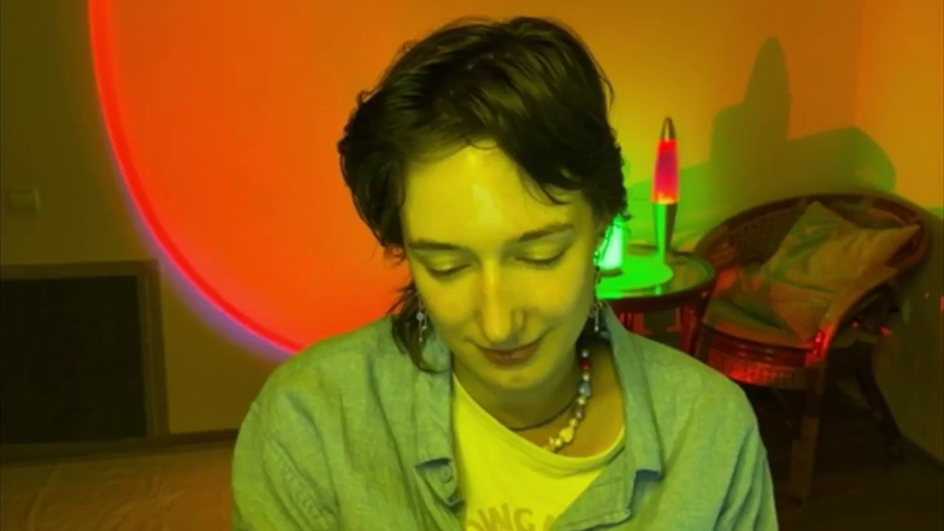 Gallery image thumbnail from LoooneyTunes's myfreecams stream on, 06/16/2025, 17:01 image 9 of 20