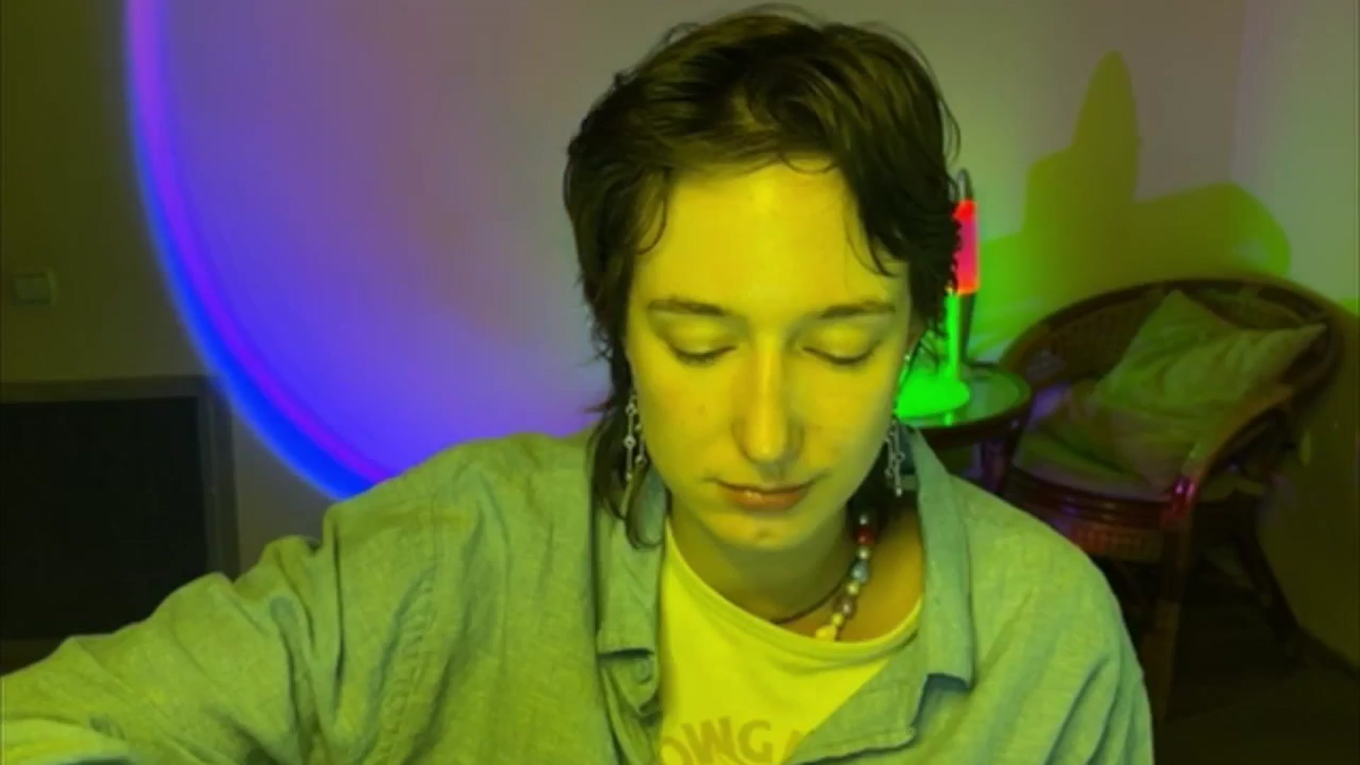 Gallery image thumbnail from LoooneyTunes's myfreecams stream on, 06/16/2025, 17:01 image 6 of 20