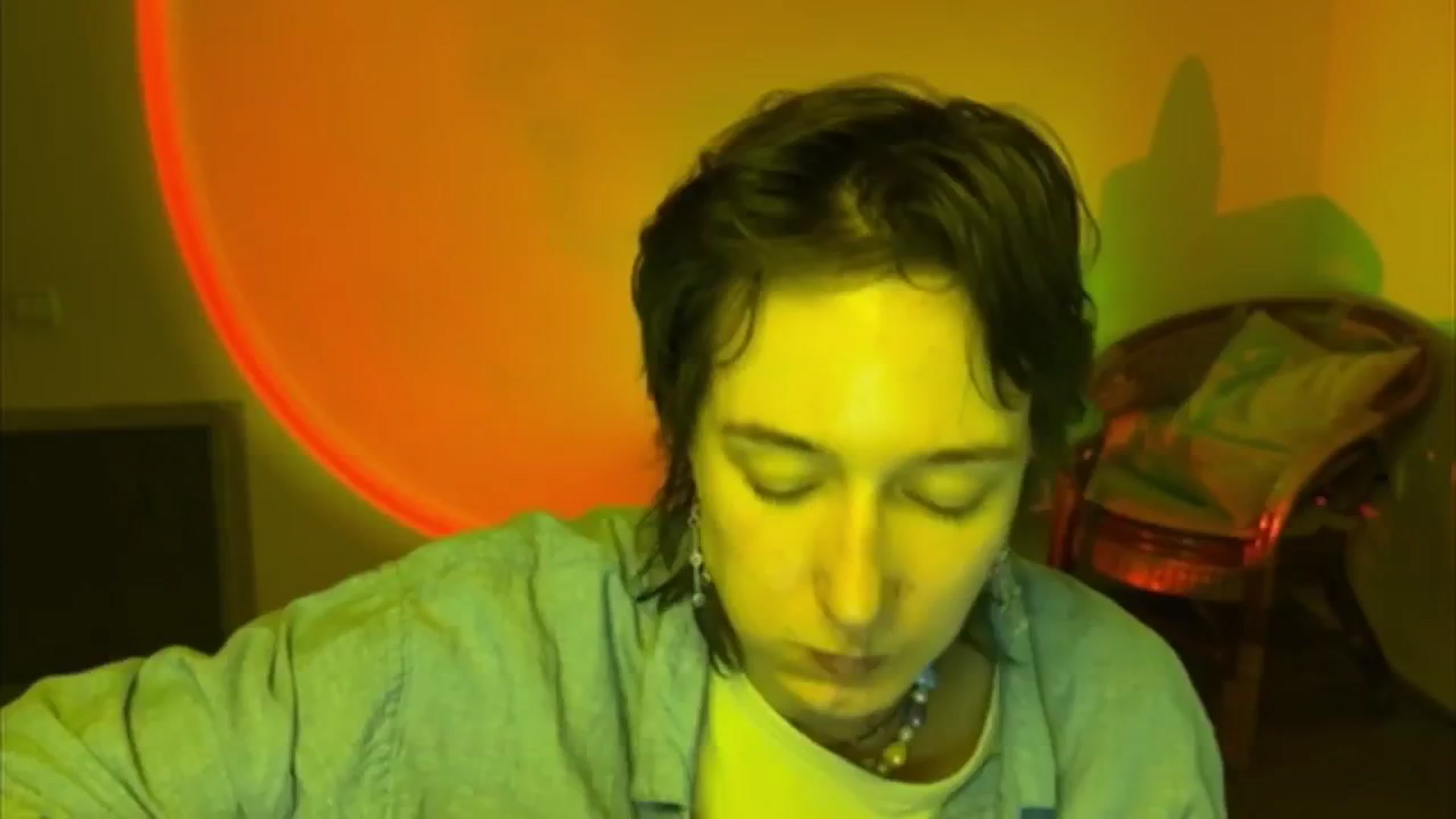 Gallery image thumbnail from LoooneyTunes's myfreecams stream on, 06/16/2025, 17:01 image 2 of 20
