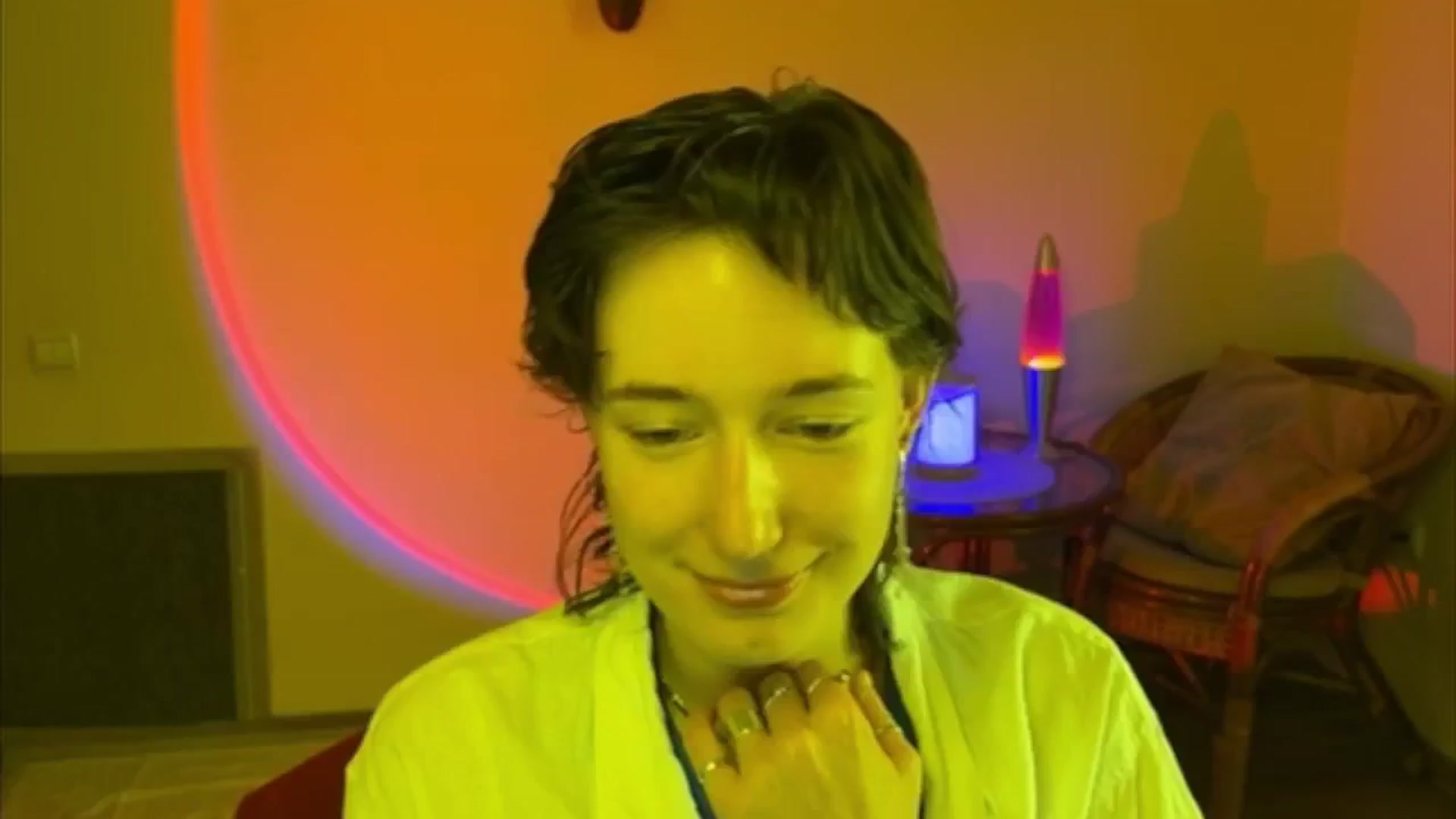 Gallery image thumbnail from LoooneyTunes's myfreecams stream on, 06/18/2025, 15:16 image 19 of 20