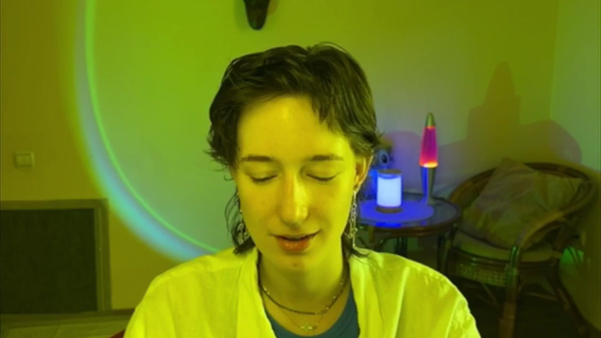 Gallery image thumbnail from LoooneyTunes's myfreecams stream on, 06/18/2025, 15:16 image 5 of 20