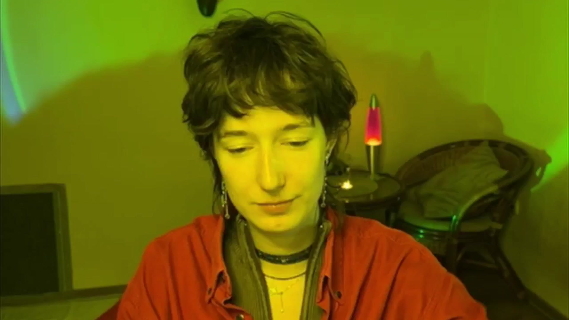 Gallery image thumbnail from LoooneyTunes's myfreecams stream on, 06/20/2025, 16:37 image 17 of 20