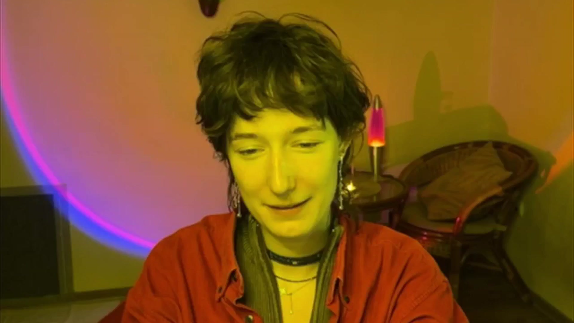 Gallery image thumbnail from LoooneyTunes's myfreecams stream on, 06/20/2025, 16:37 image 18 of 20