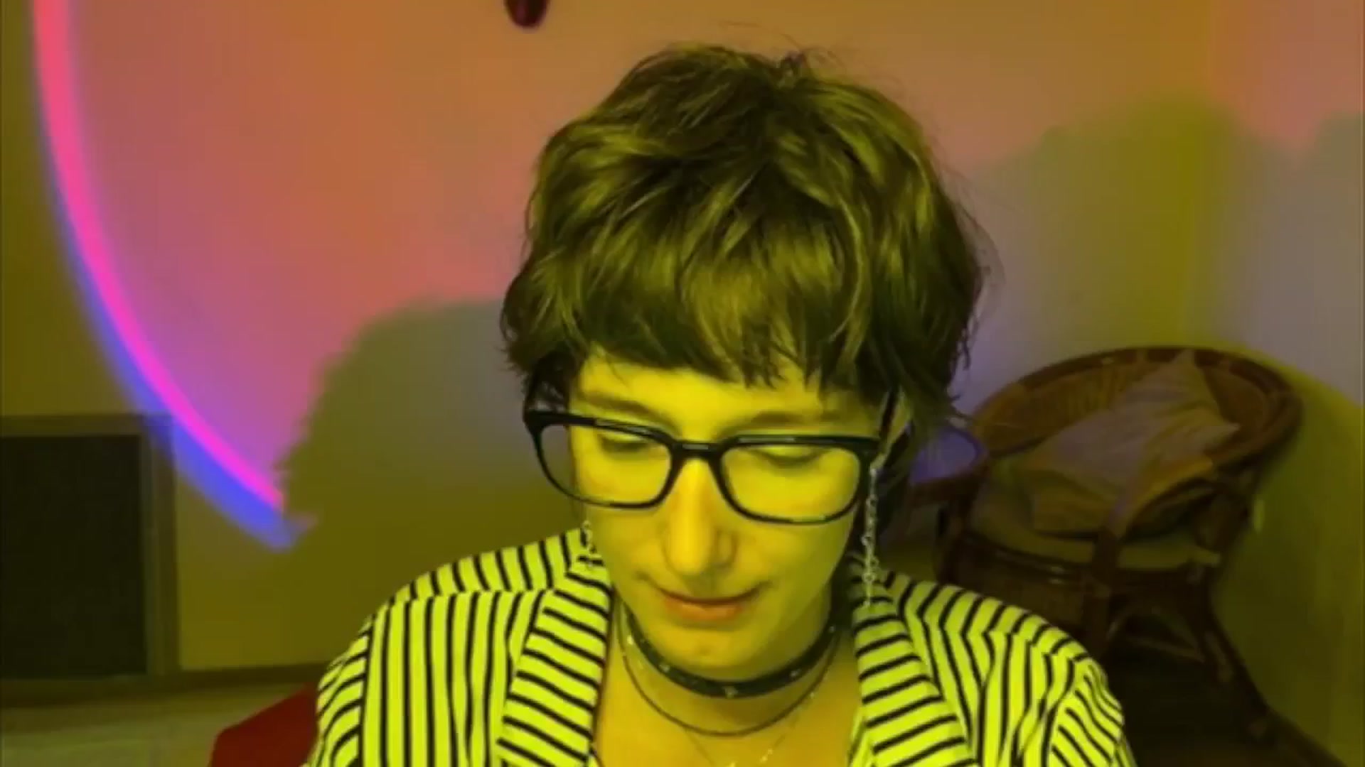 Gallery image thumbnail from LoooneyTunes's myfreecams stream on, 06/21/2025, 17:47 image 9 of 20