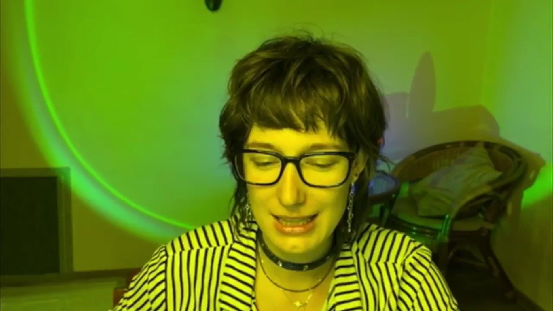 Gallery image thumbnail from LoooneyTunes's myfreecams stream on, 06/21/2025, 17:47 image 12 of 20