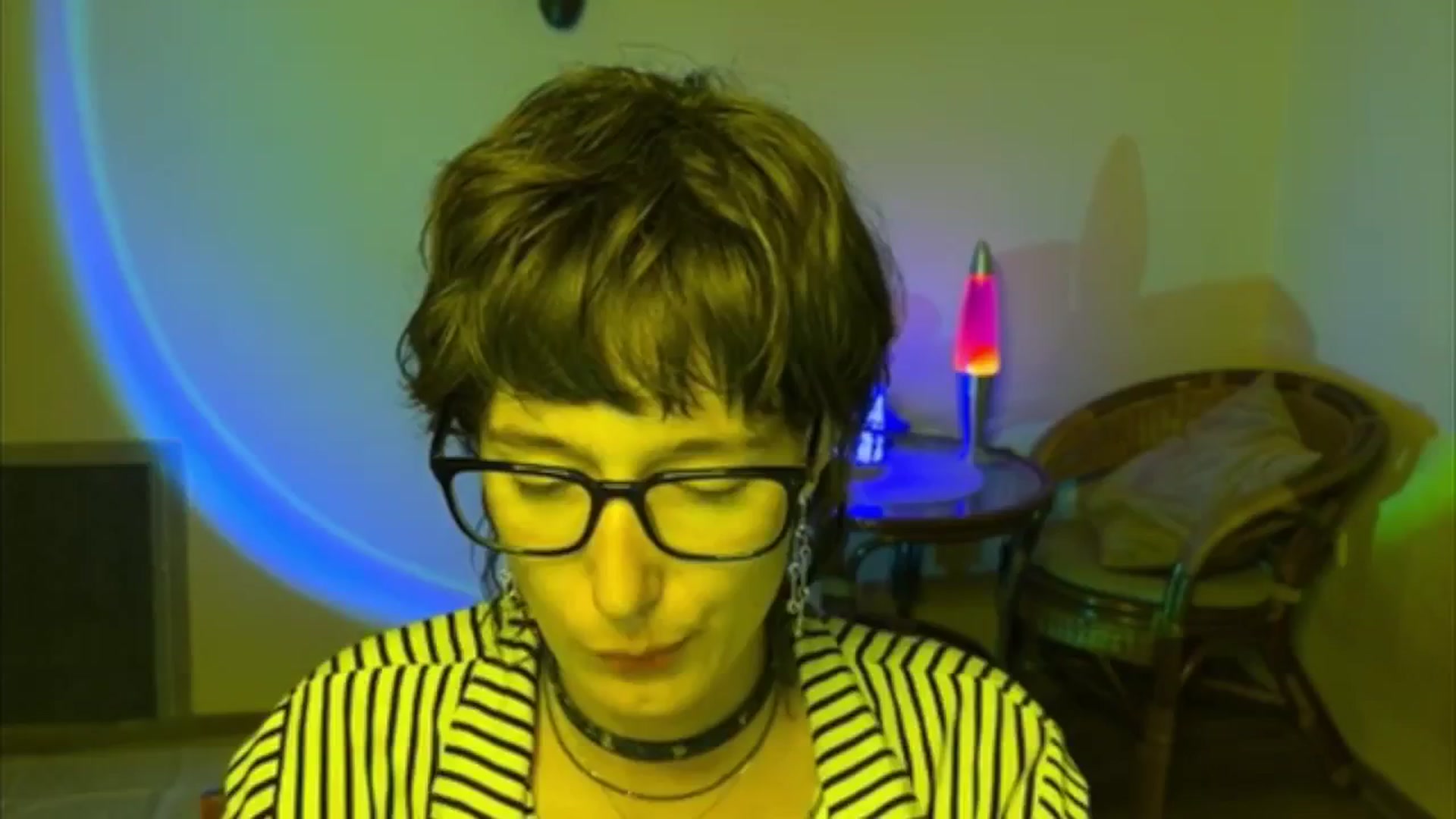 Gallery image thumbnail from LoooneyTunes's myfreecams stream on, 06/21/2025, 18:04 image 13 of 20