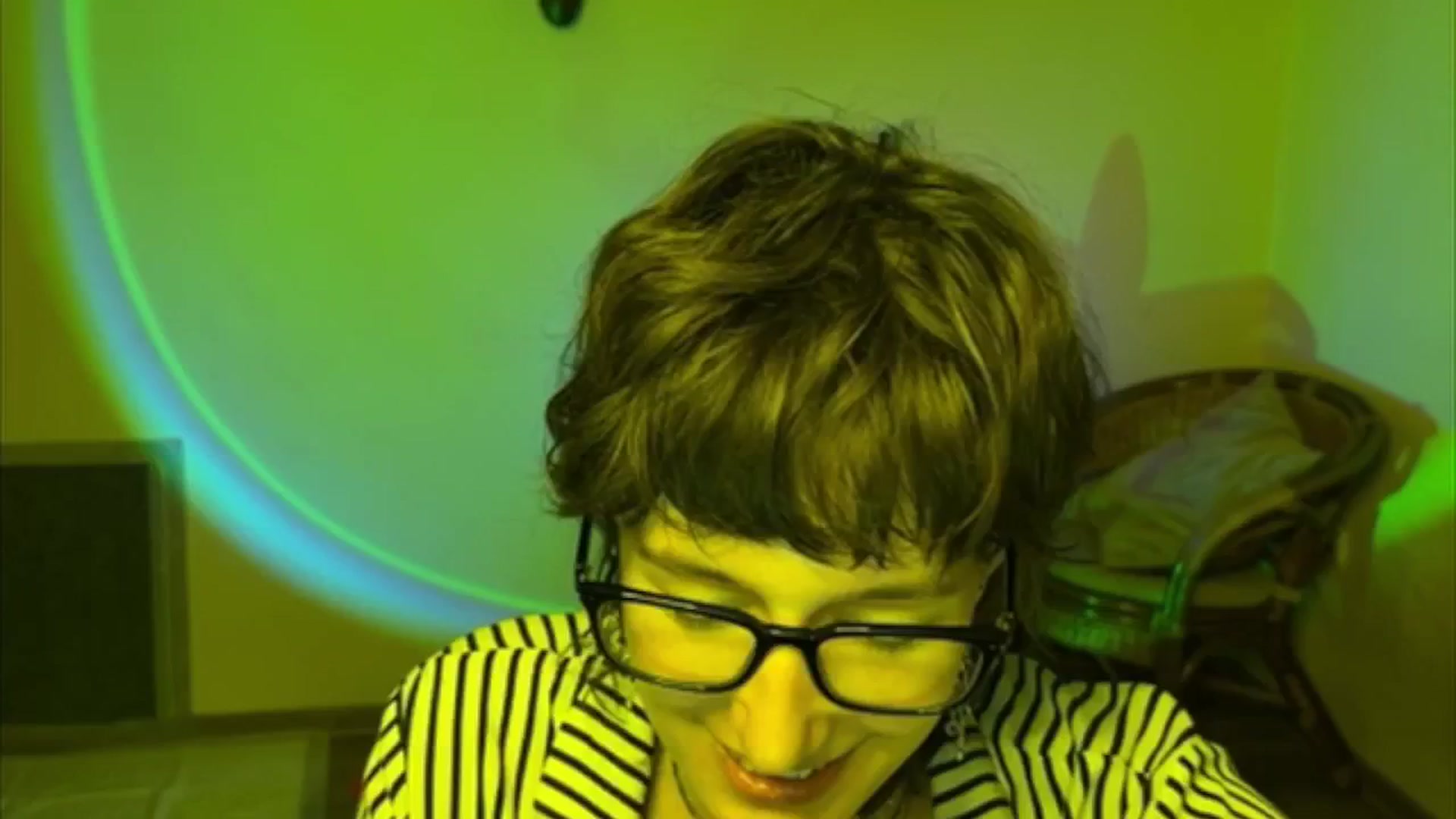 Gallery image thumbnail from LoooneyTunes's myfreecams stream on, 06/21/2025, 19:27 image 2 of 20