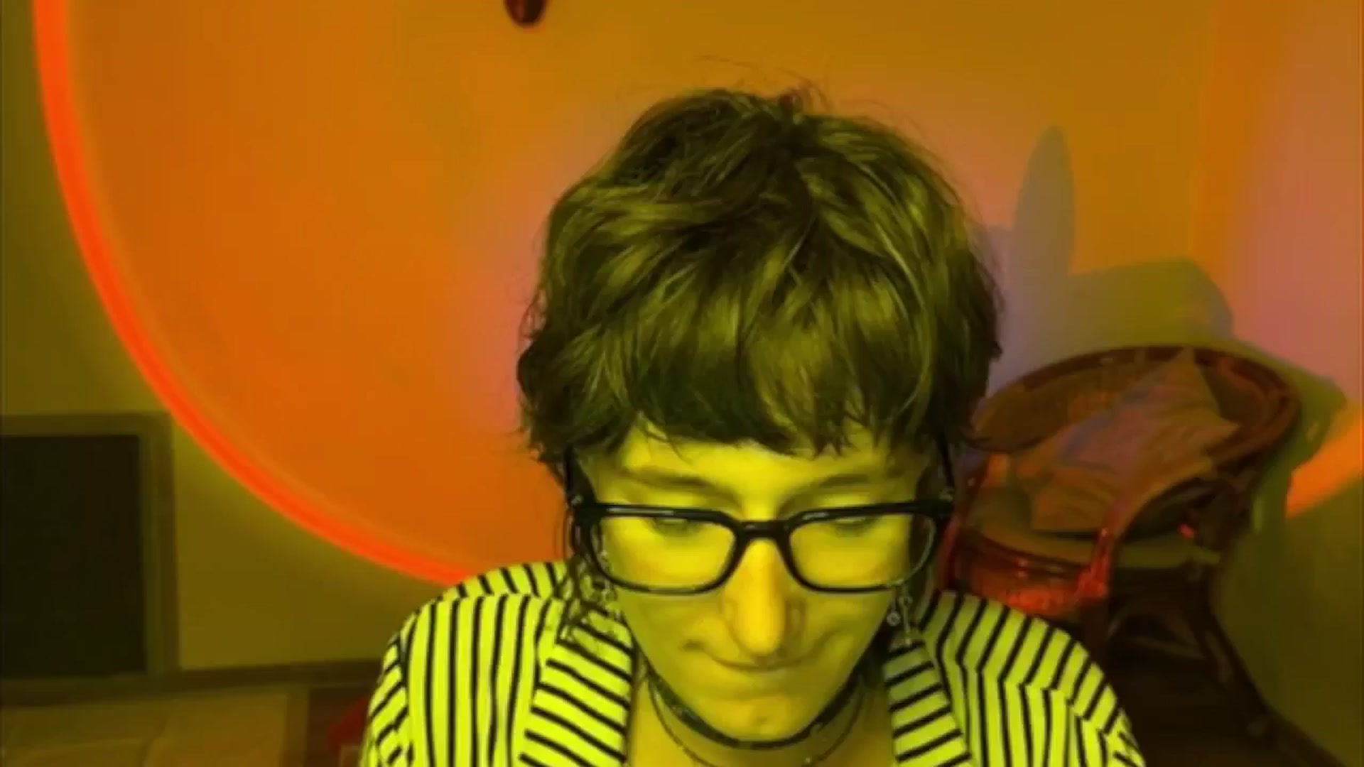 Gallery image thumbnail from LoooneyTunes's myfreecams stream on, 06/21/2025, 19:27 image 3 of 20
