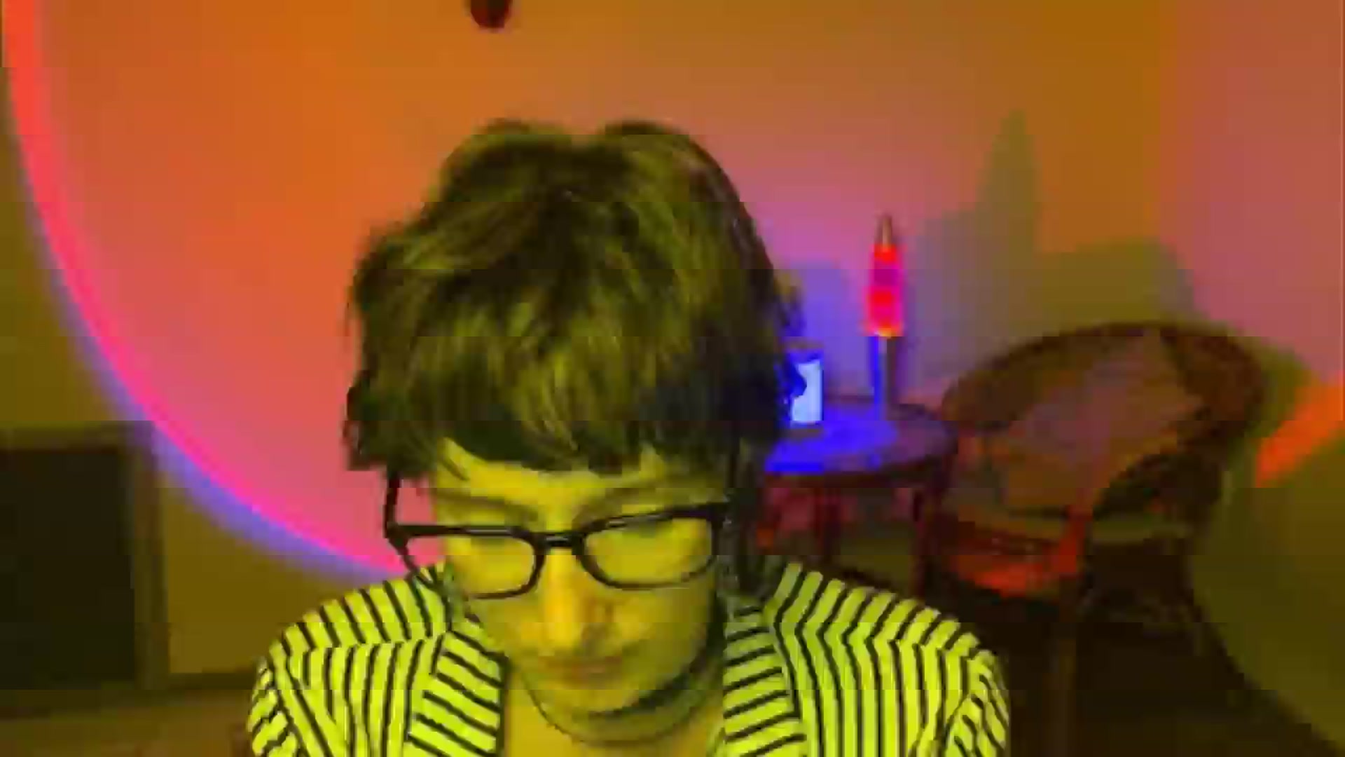 Gallery image thumbnail from LoooneyTunes's myfreecams stream on, 06/21/2025, 21:45 image 2 of 20