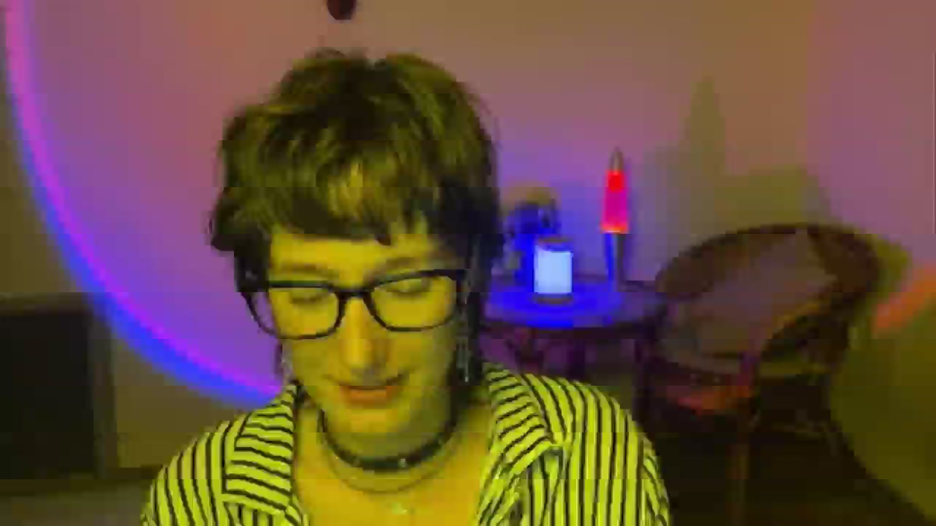 Gallery image thumbnail from LoooneyTunes's myfreecams stream on, 06/21/2025, 21:45 image 15 of 20