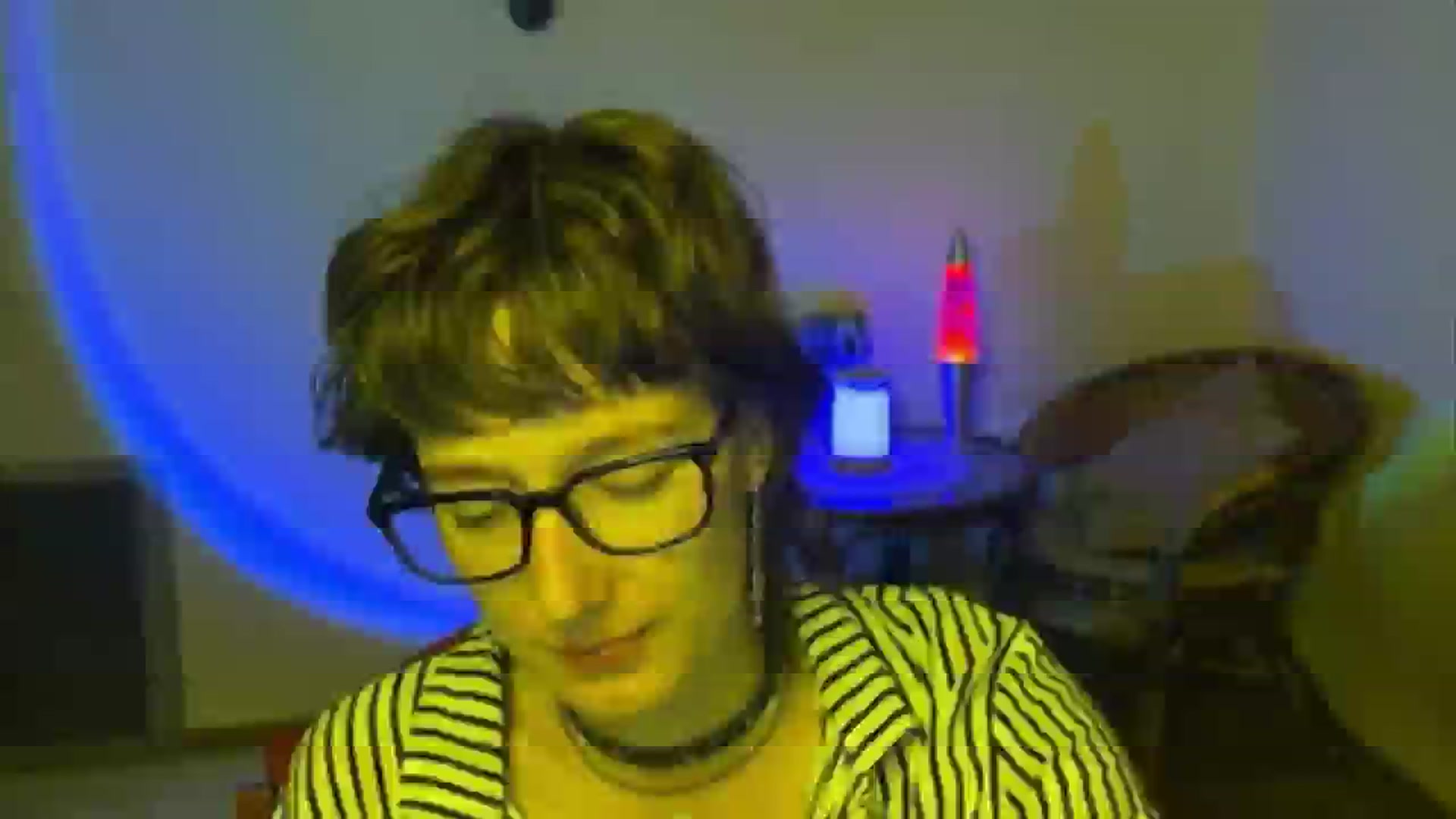 Gallery image thumbnail from LoooneyTunes's myfreecams stream on, 06/21/2025, 21:45 image 18 of 20