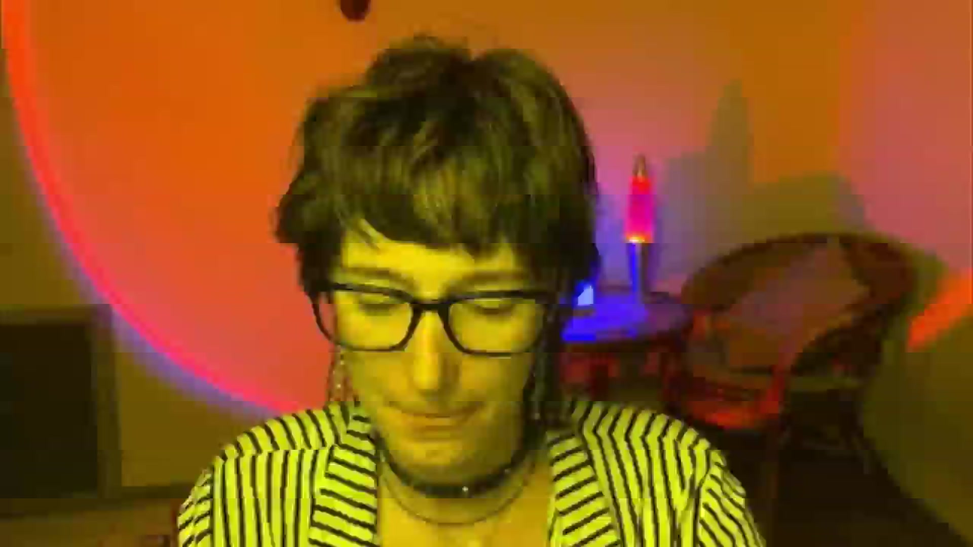 Gallery image thumbnail from LoooneyTunes's myfreecams stream on, 06/21/2025, 21:45 image 7 of 20