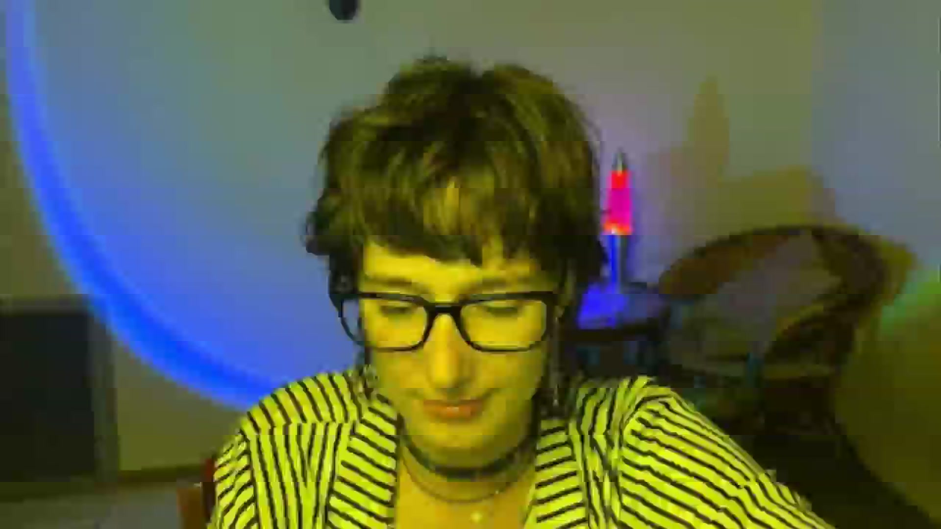 Gallery image thumbnail from LoooneyTunes's myfreecams stream on, 06/21/2025, 21:45 image 13 of 20