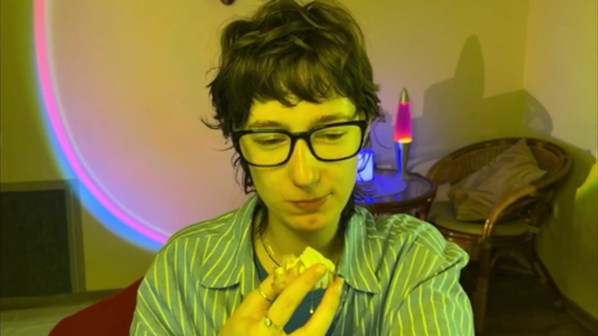 Gallery image thumbnail from LoooneyTunes's myfreecams stream on, 06/22/2025, 10:48 image 17 of 20