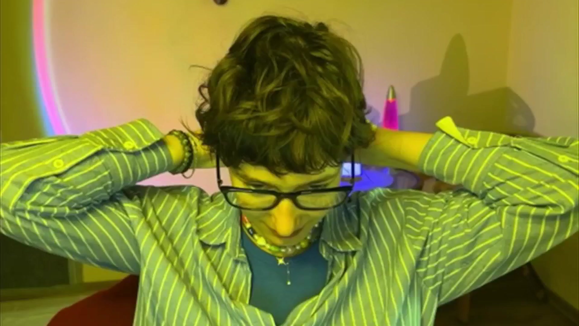 Gallery image thumbnail from LoooneyTunes's myfreecams stream on, 06/22/2025, 10:48 image 18 of 20