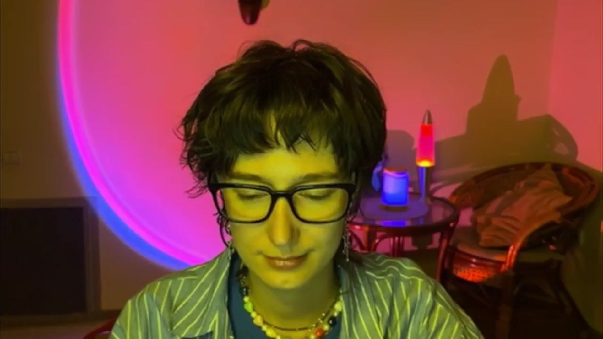 Gallery image thumbnail from LoooneyTunes's myfreecams stream on, 06/22/2025, 21:24 image 11 of 20