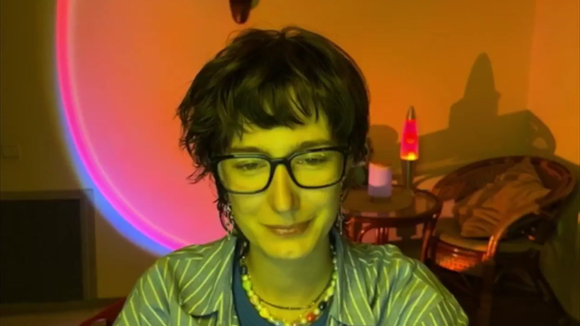 Gallery image thumbnail from LoooneyTunes's myfreecams stream on, 06/22/2025, 21:24 image 16 of 20