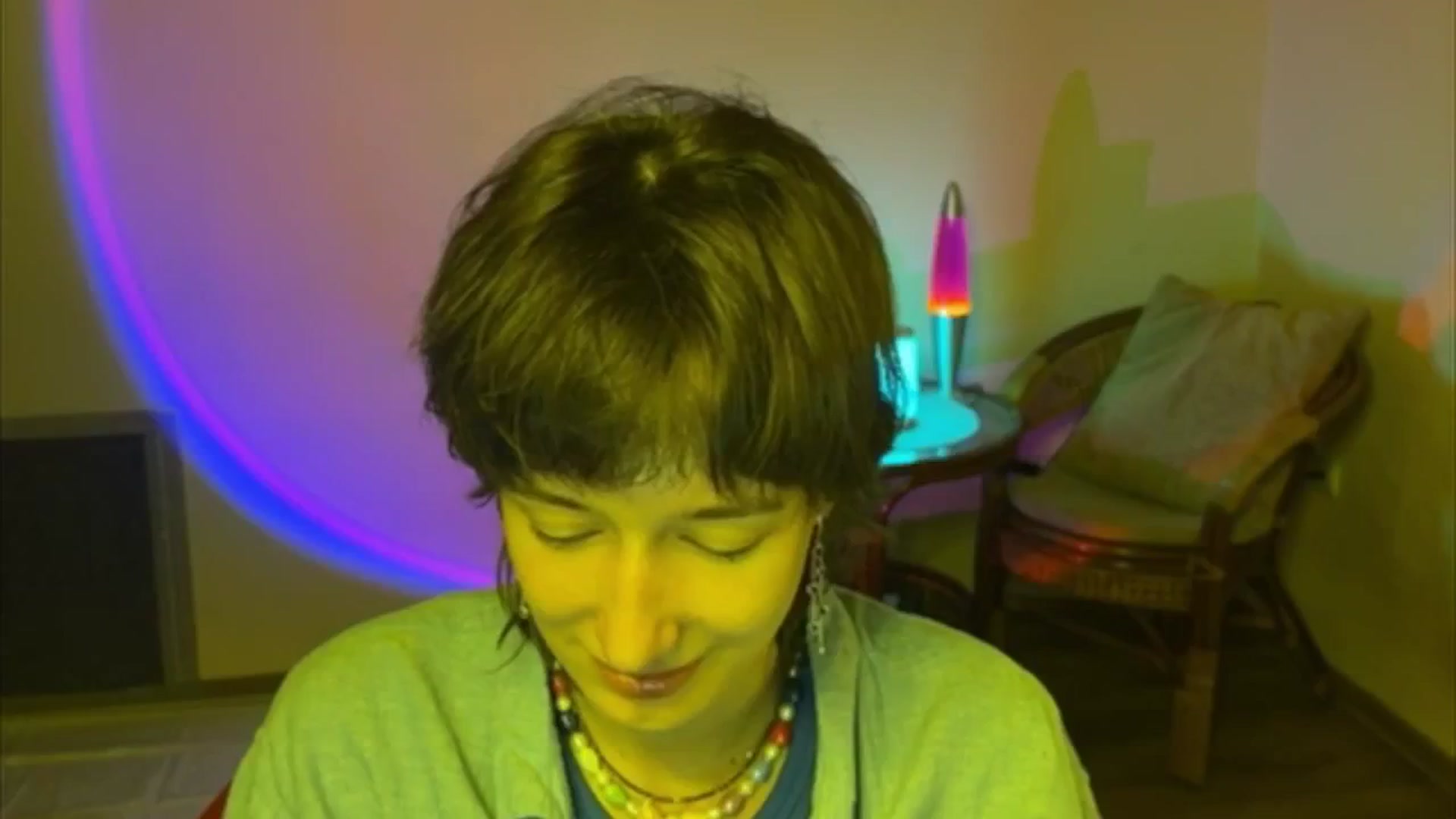 Gallery image thumbnail from LoooneyTunes's myfreecams stream on, 06/24/2025, 15:38 image 14 of 20