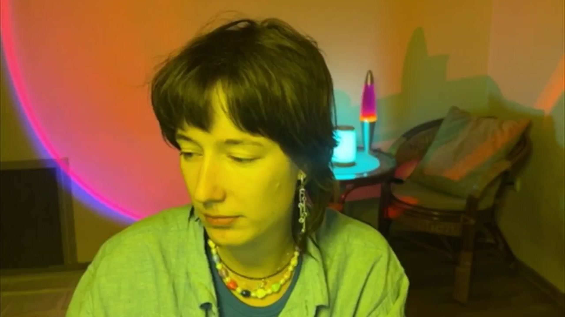 Gallery image thumbnail from LoooneyTunes's myfreecams stream on, 06/24/2025, 16:20 image 5 of 20