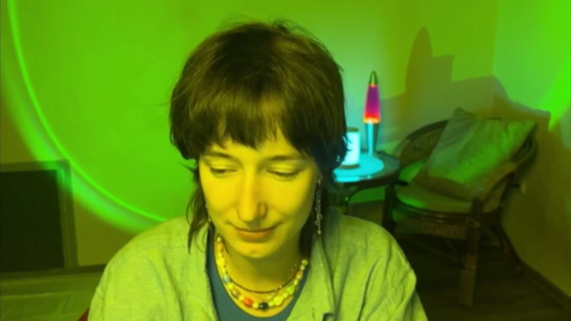 Gallery image thumbnail from LoooneyTunes's myfreecams stream on, 06/24/2025, 16:20 image 14 of 20