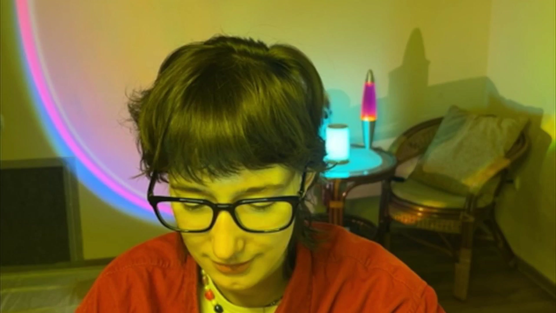 Gallery image thumbnail from LoooneyTunes's myfreecams stream on, 06/25/2025, 10:33 image 10 of 20