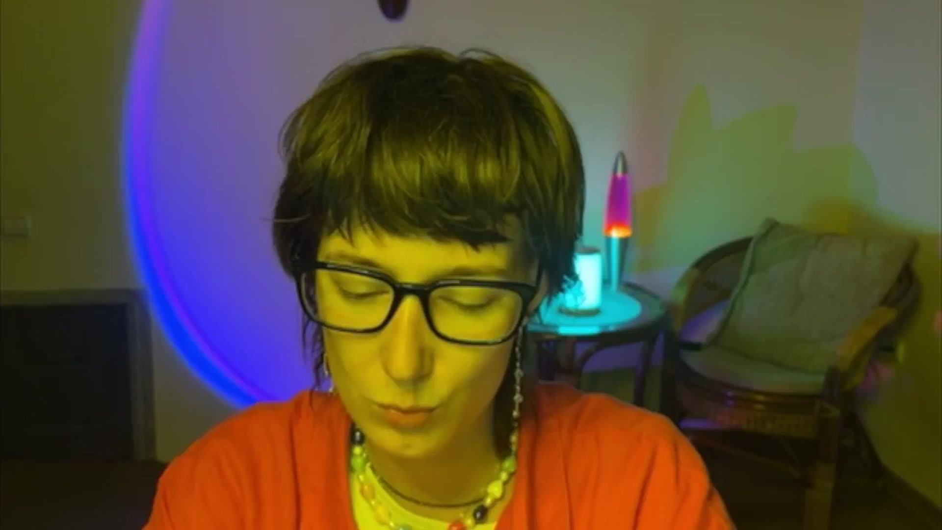 Gallery image thumbnail from LoooneyTunes's myfreecams stream on, 06/25/2025, 21:00 image 2 of 20