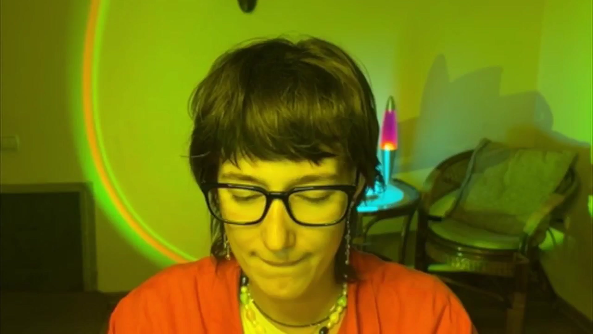 Gallery image thumbnail from LoooneyTunes's myfreecams stream on, 06/25/2025, 21:00 image 17 of 20