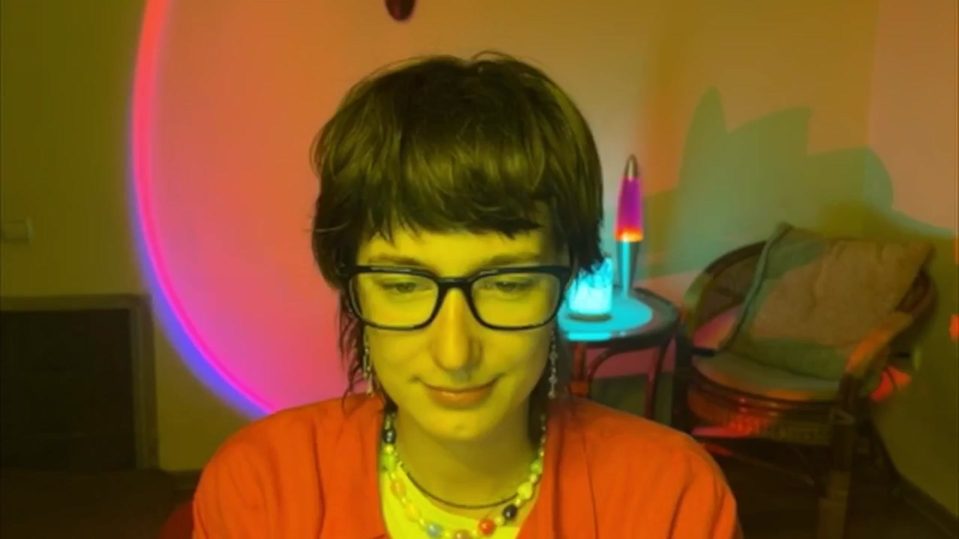Gallery image thumbnail from LoooneyTunes's myfreecams stream on, 06/25/2025, 21:00 image 3 of 20