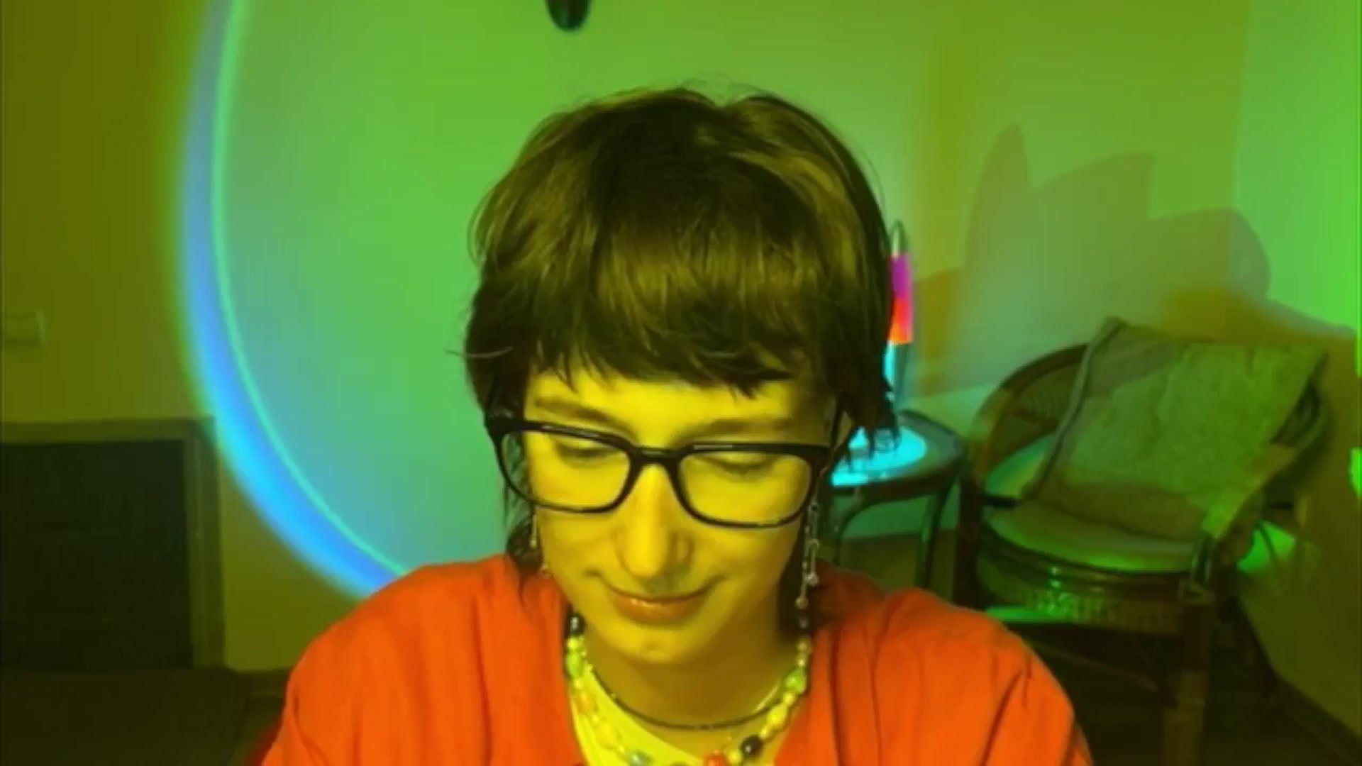 Gallery image thumbnail from LoooneyTunes's myfreecams stream on, 06/25/2025, 21:00 image 18 of 20