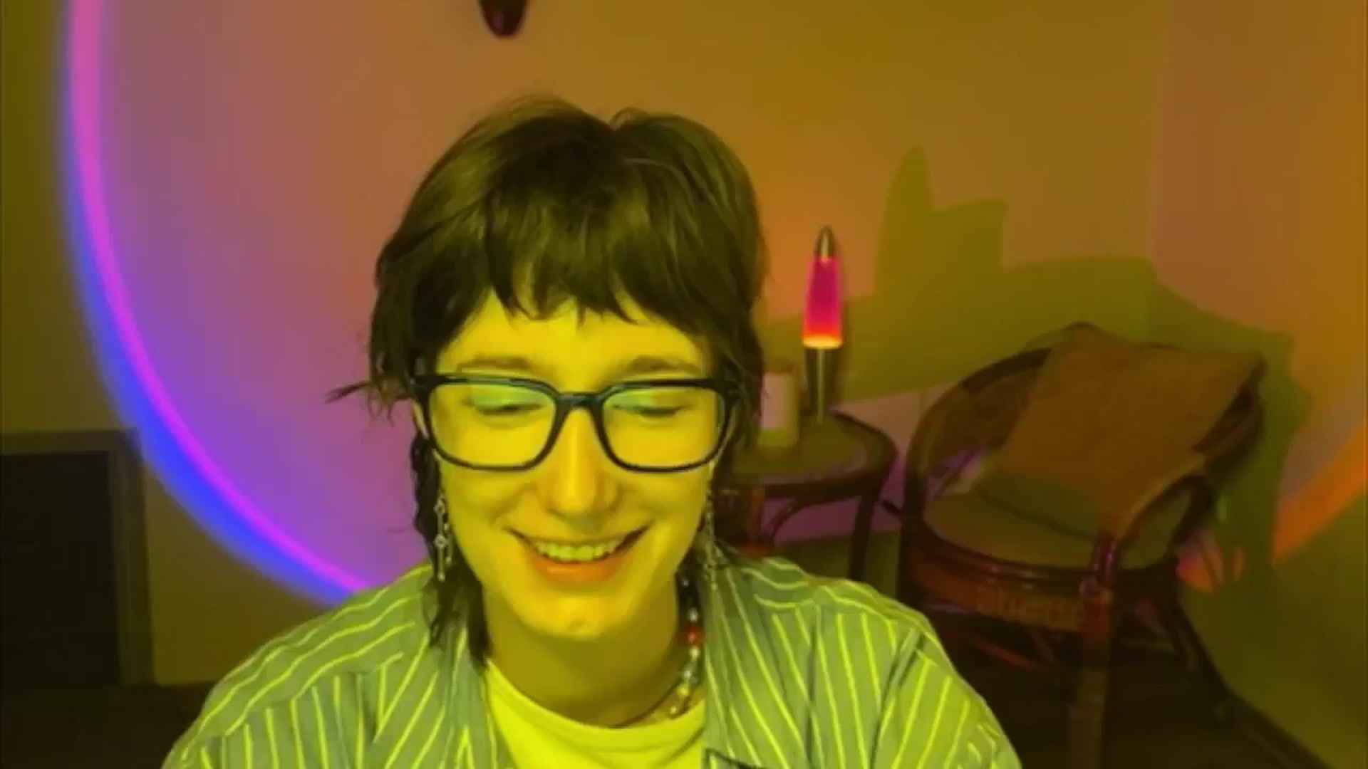 Gallery image thumbnail from LoooneyTunes's myfreecams stream on, 06/26/2025, 15:41 image 12 of 20