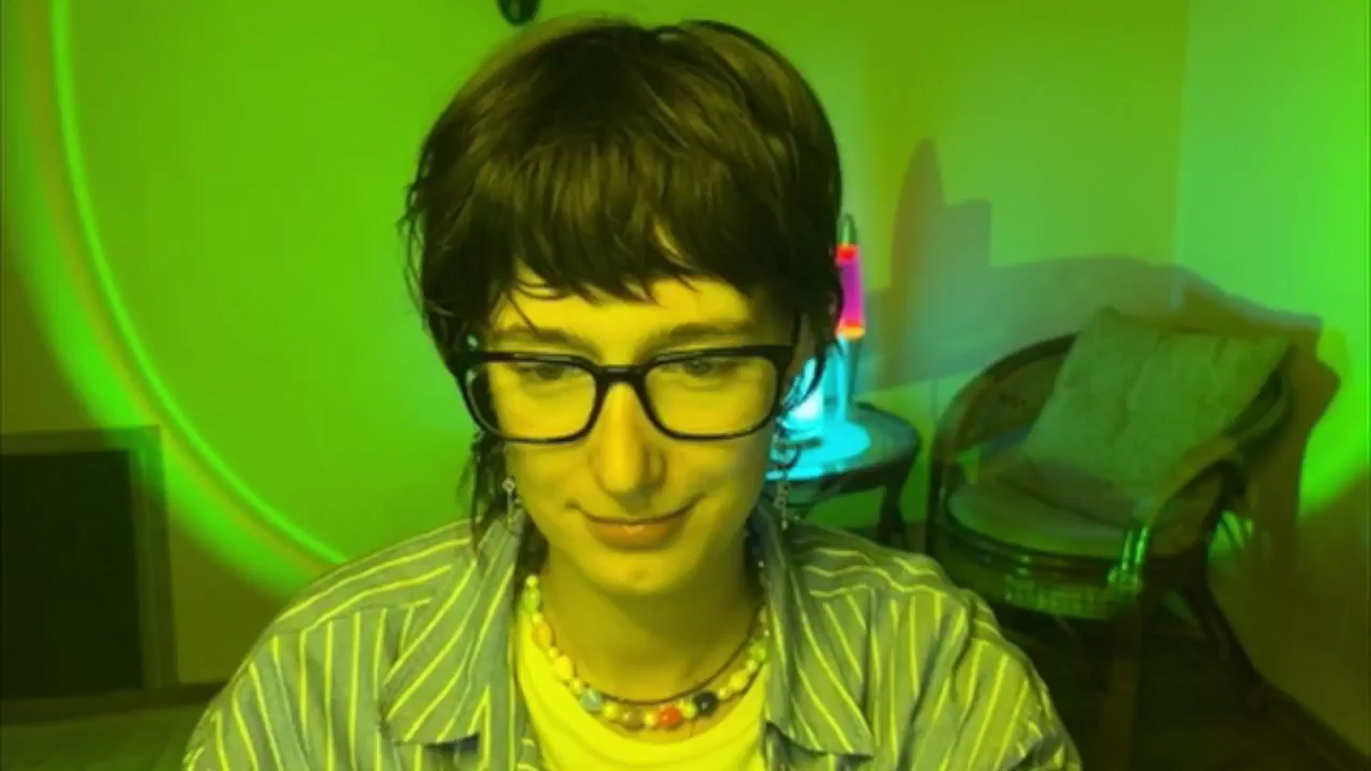 Gallery image thumbnail from LoooneyTunes's myfreecams stream on, 06/26/2025, 21:52 image 15 of 20