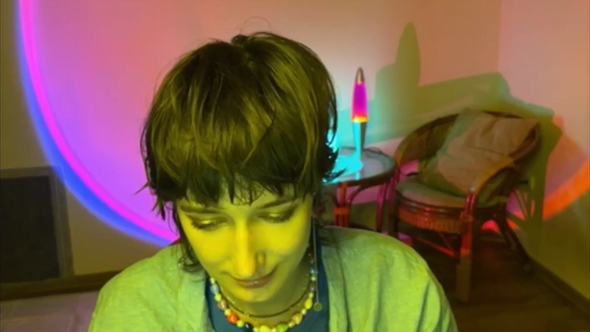 Gallery image thumbnail from LoooneyTunes's myfreecams stream on, 07/01/2025, 18:57 image 10 of 20